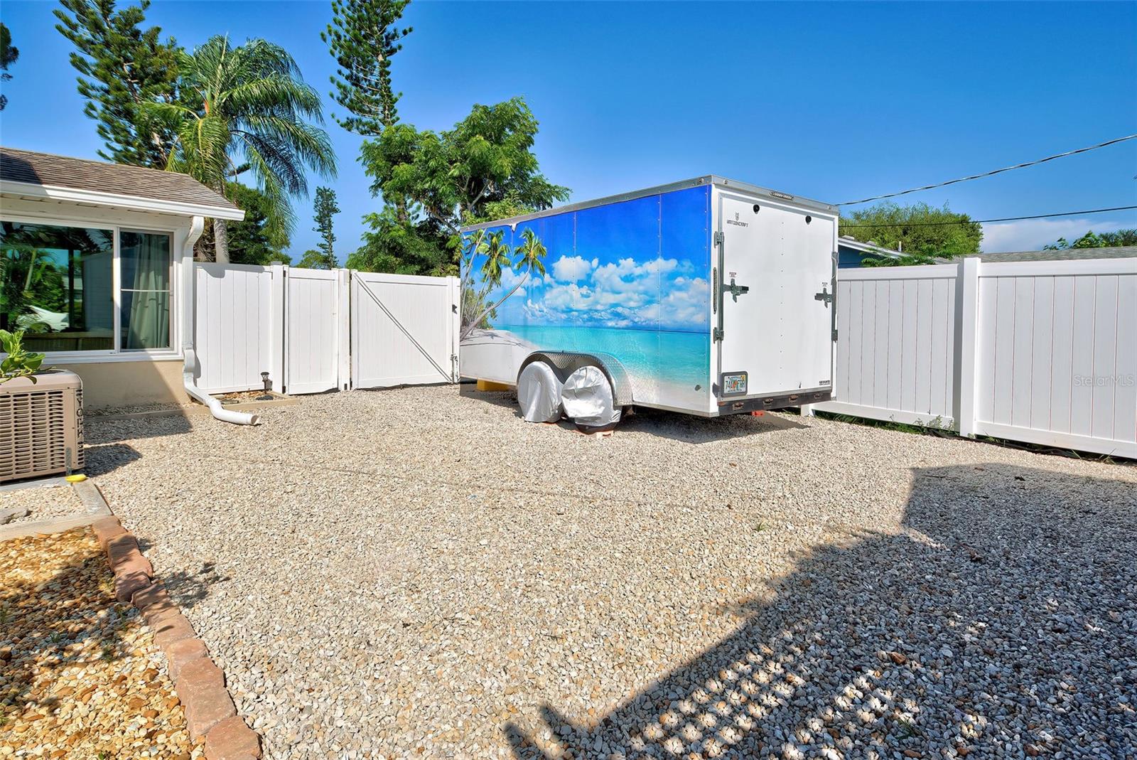 445 SUNSET DR, ENGLEWOOD, FL, 34223