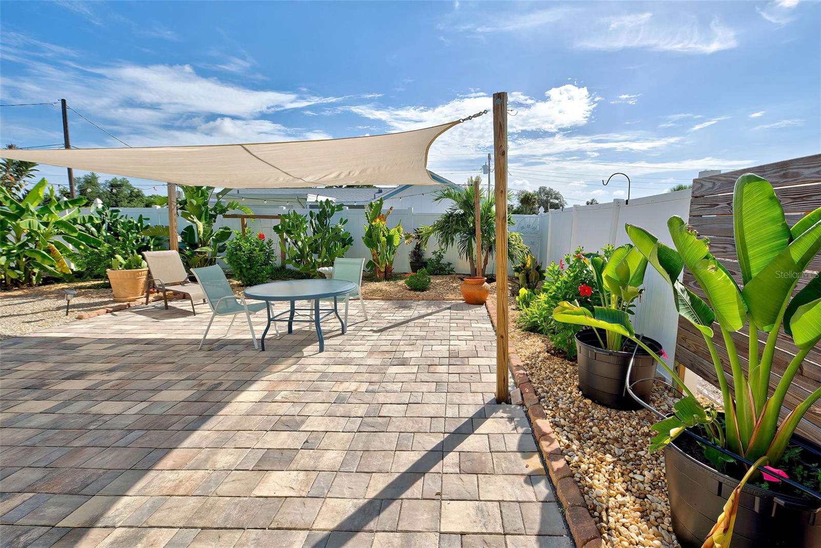 445 SUNSET DR, ENGLEWOOD, FL, 34223