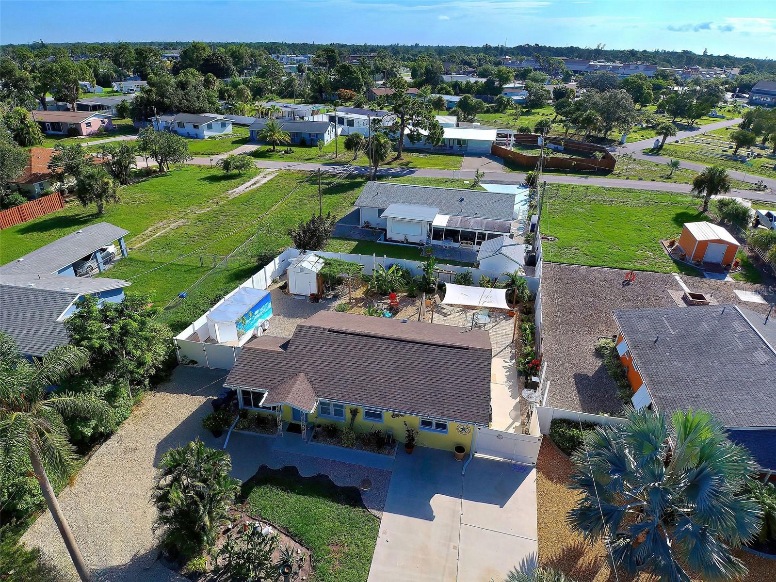 445 SUNSET DR, ENGLEWOOD, FL, 34223