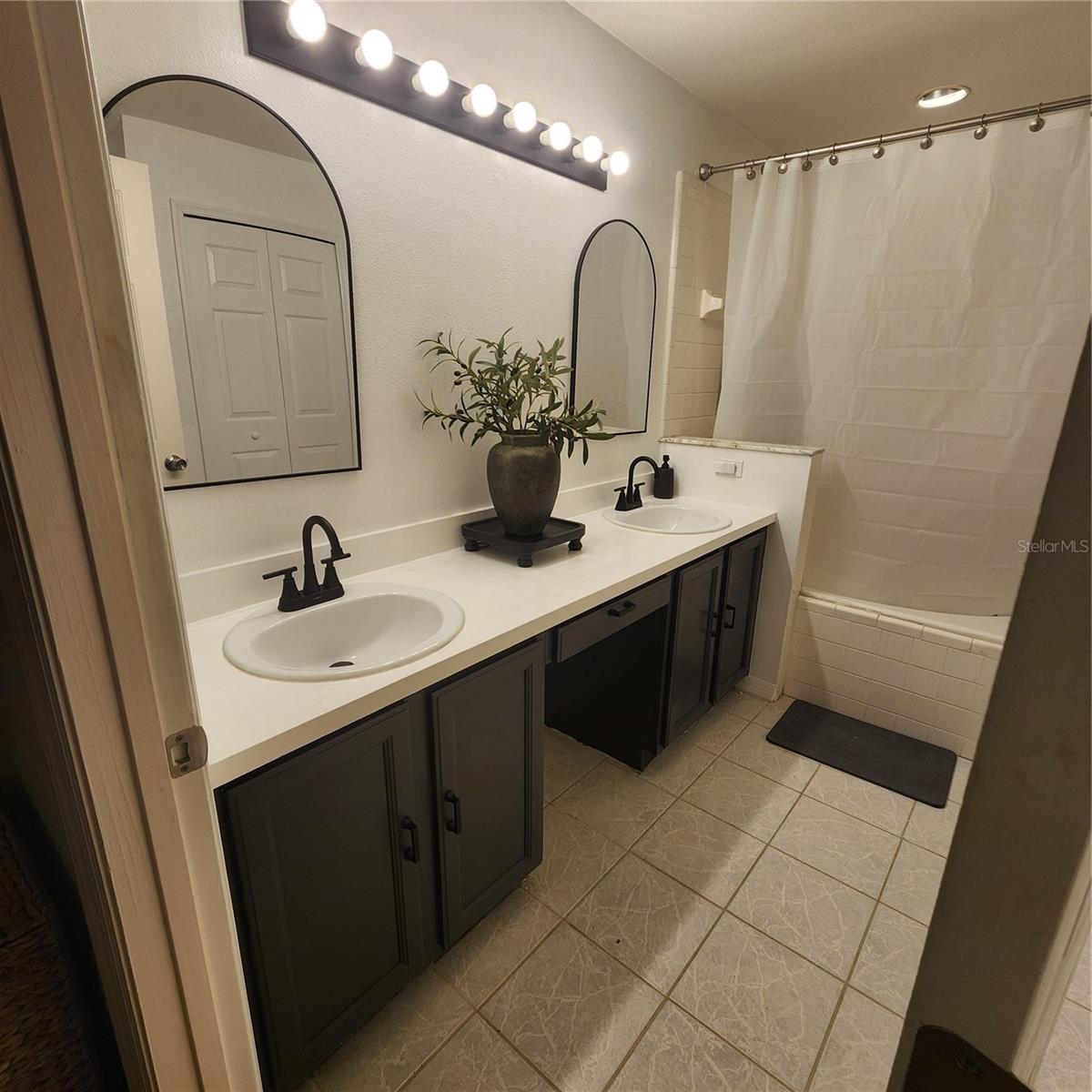 2580 ADELIA BLVD, DELTONA, FL, 32725