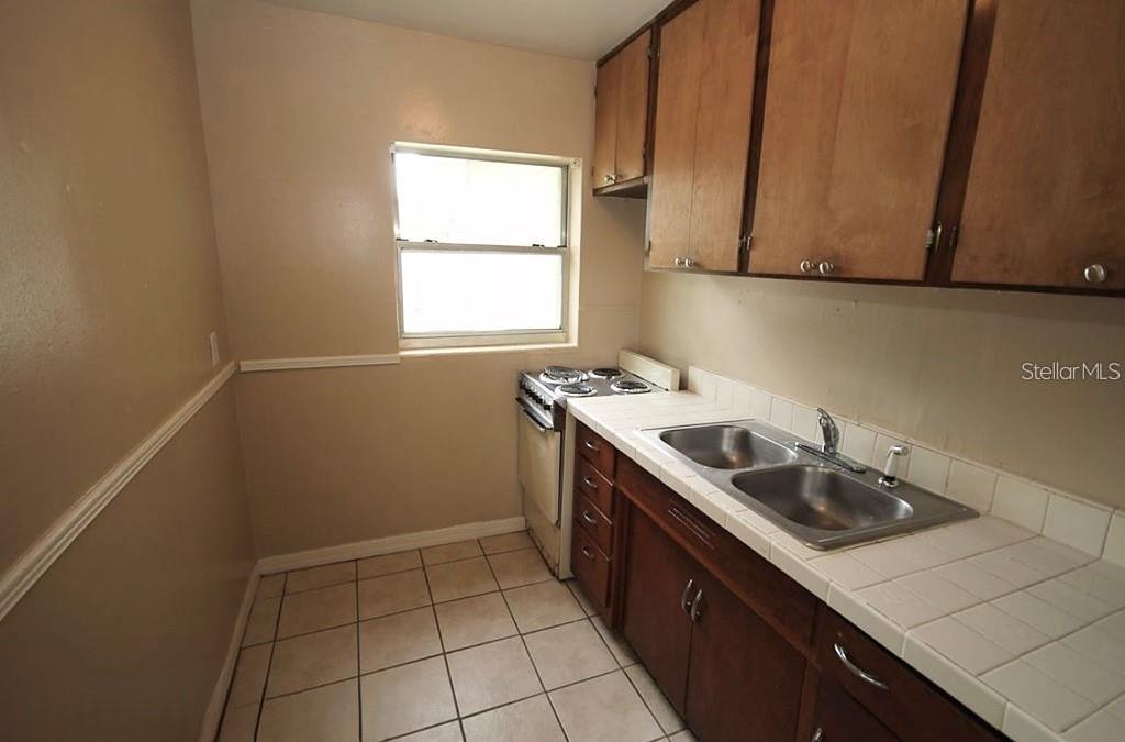 710 N GROVE ST, EUSTIS, FL, 32726
