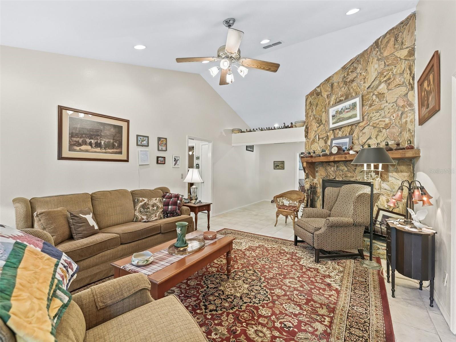 16 NORTHERN DANCER DR, OCALA, FL, 34482