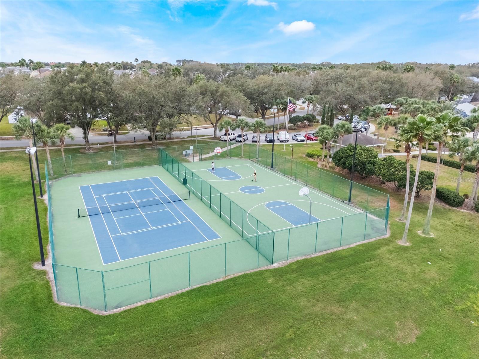 814 BLOOMINGDALE DR, DAVENPORT, FL, 33897