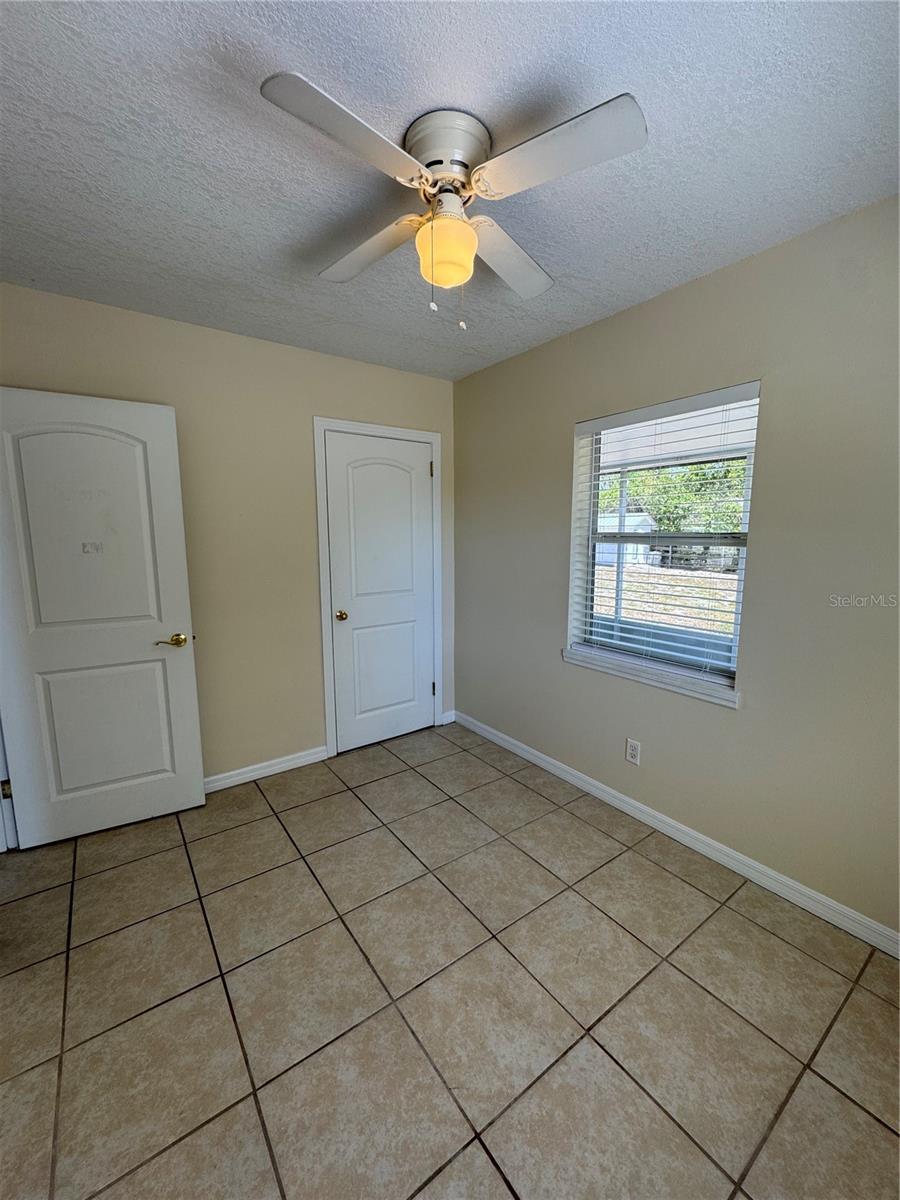 1330 INDIANA AVE, MOUNT DORA, FL, 32757