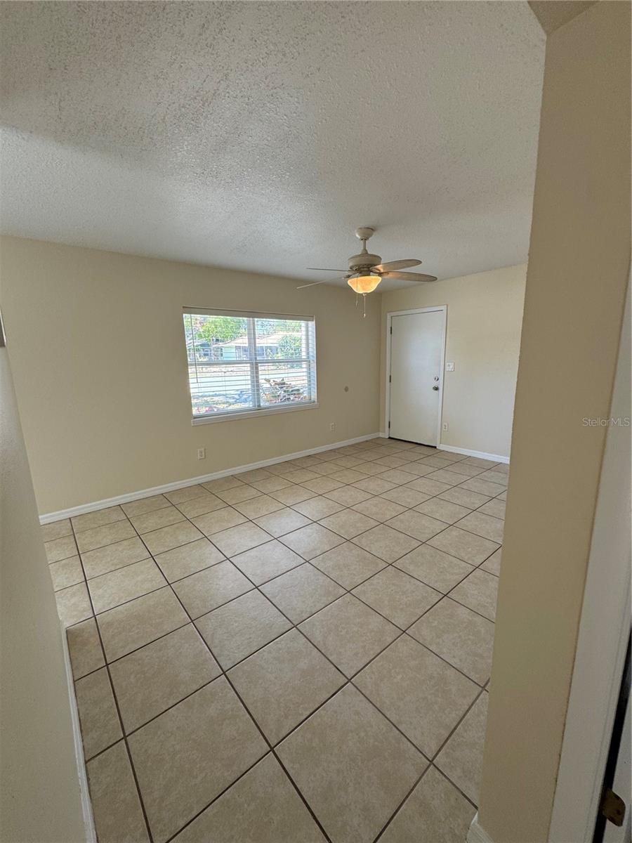 1330 INDIANA AVE, MOUNT DORA, FL, 32757