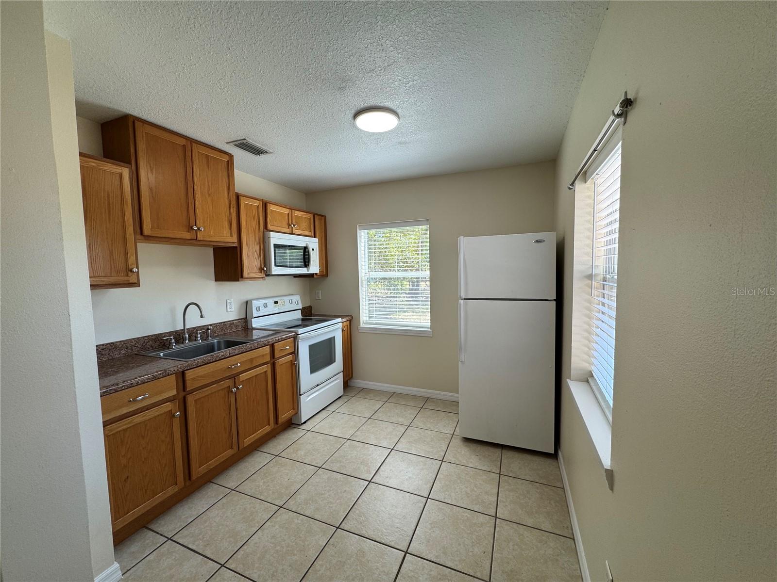 1330 INDIANA AVE, MOUNT DORA, FL, 32757