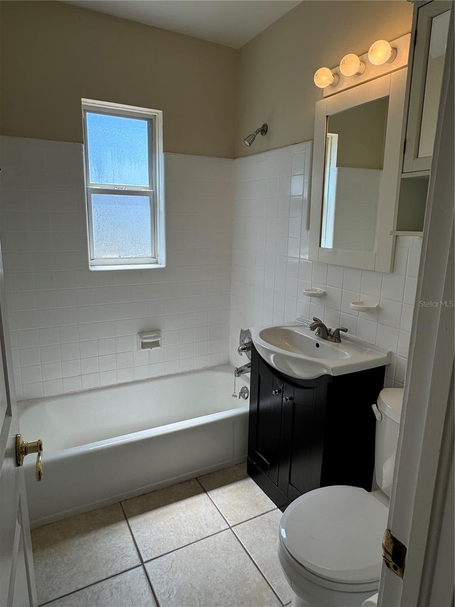 1330 INDIANA AVE, MOUNT DORA, FL, 32757