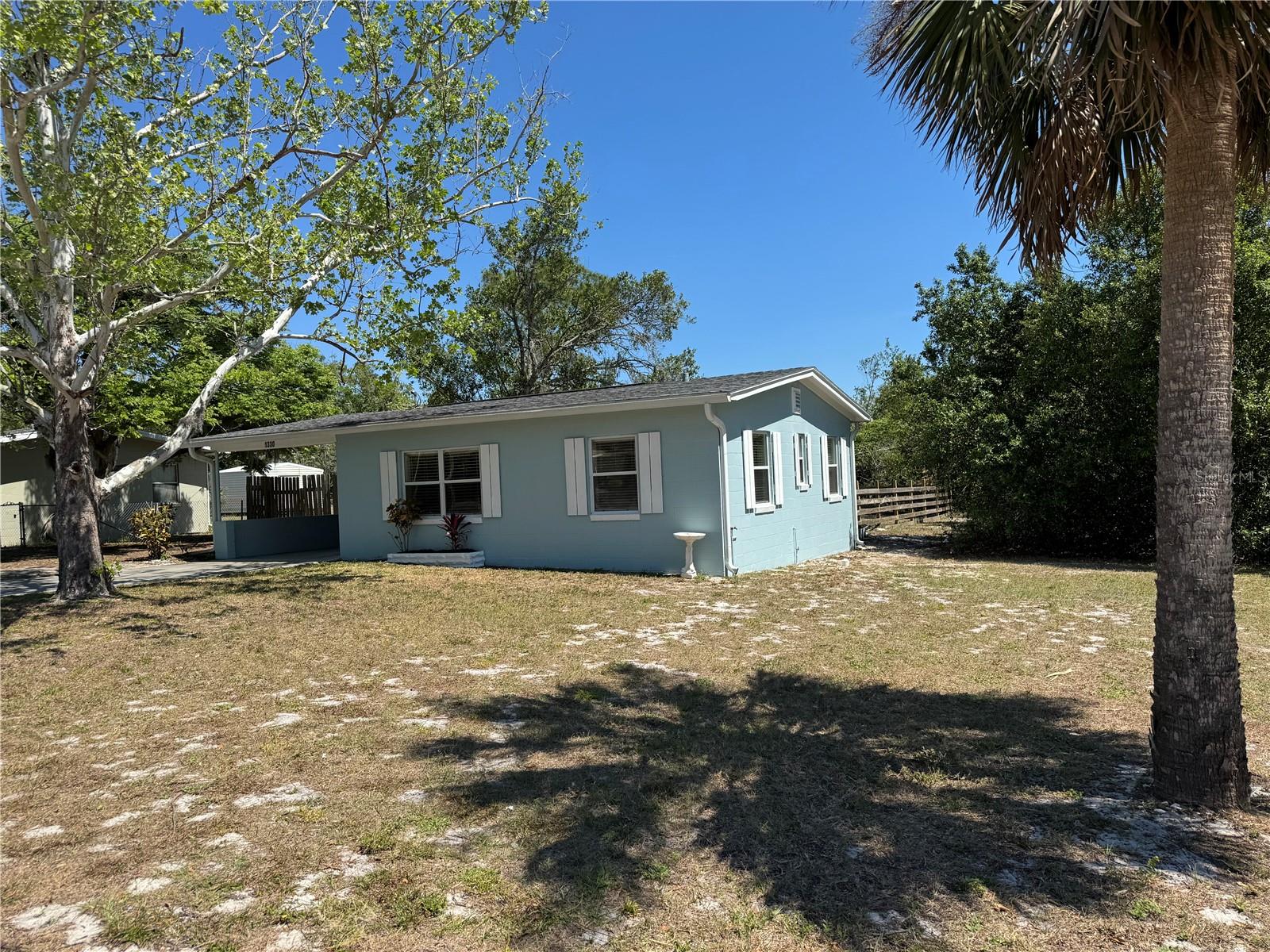 1330 INDIANA AVE, MOUNT DORA, FL, 32757