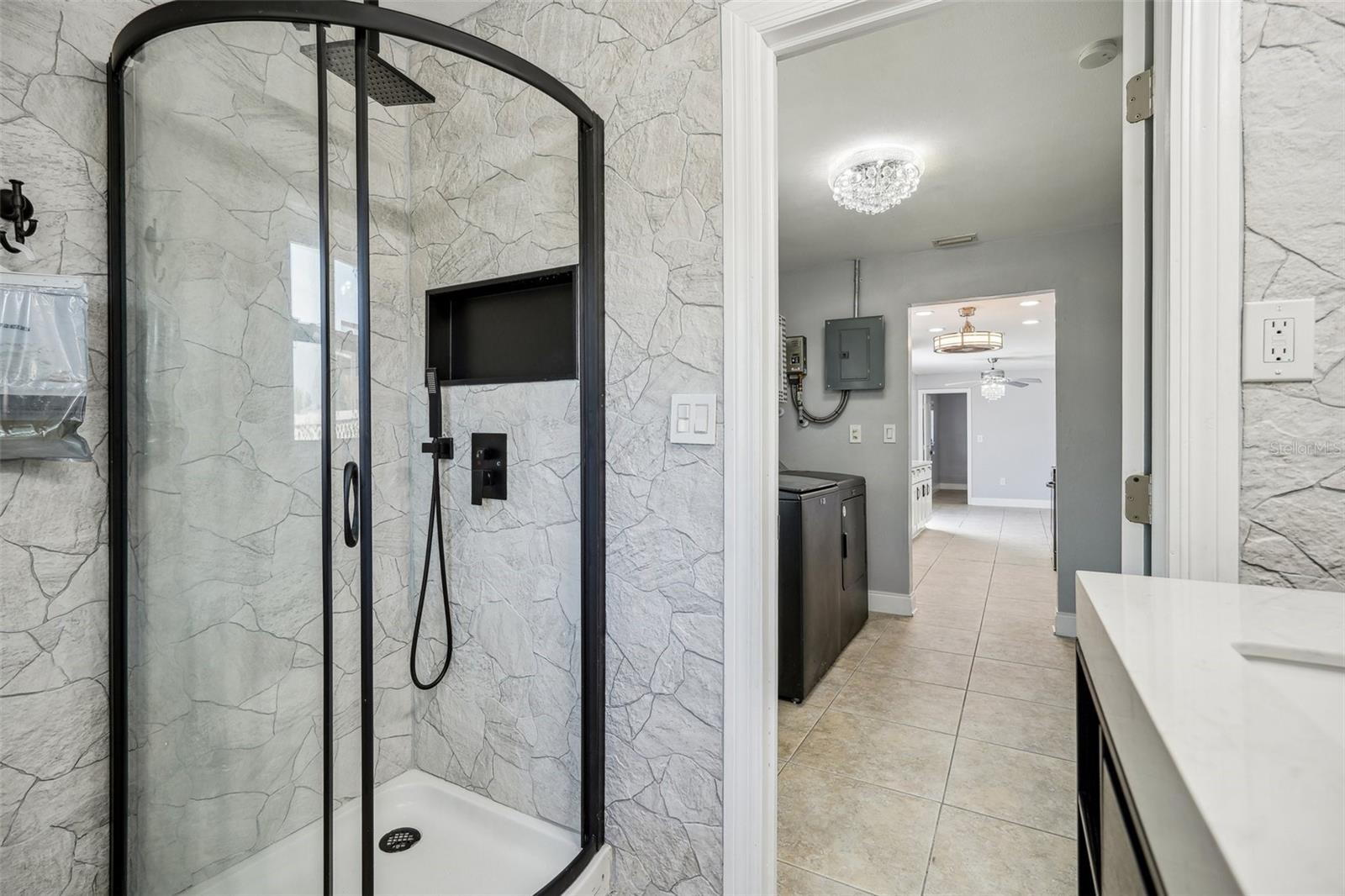 1832 FLAMINGO DR, NORTH FORT MYERS, FL, 33917