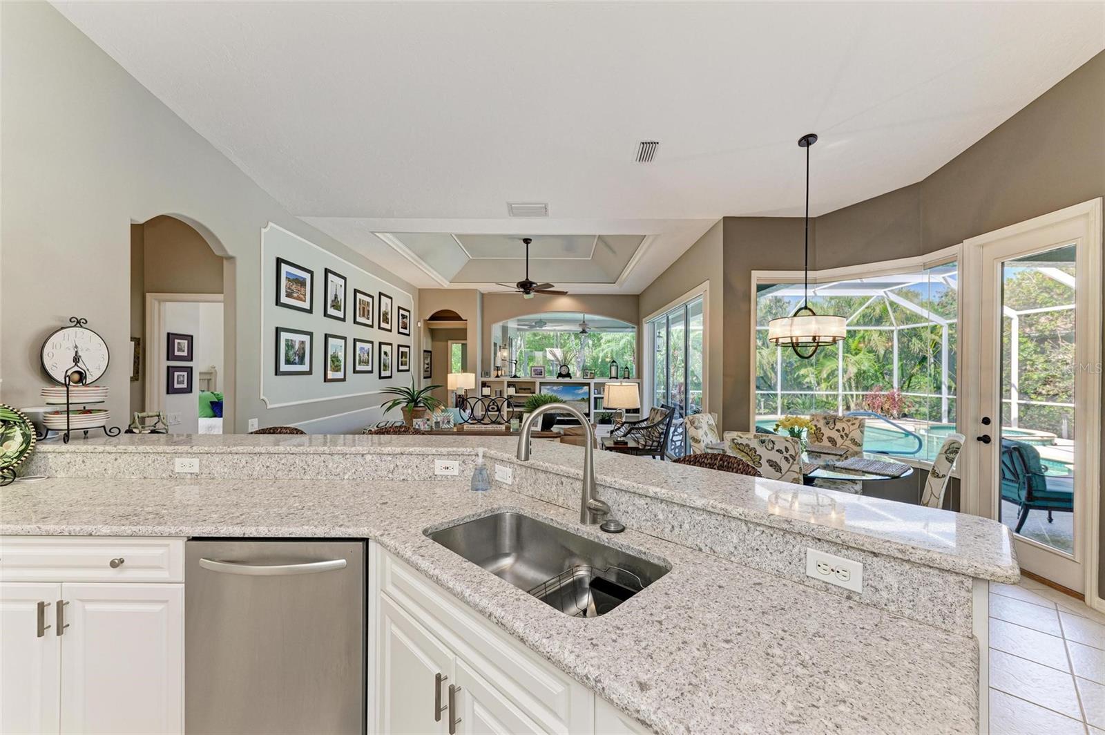 8118 WATERVIEW BLVD, LAKEWOOD RANCH, FL, 34202