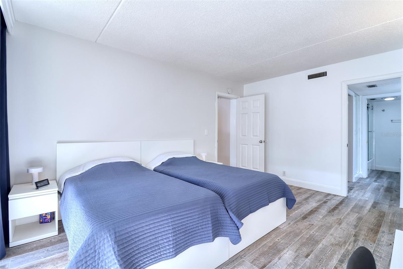 1111 N BAYSHORE BLVD #E3, CLEARWATER, FL, 33759
