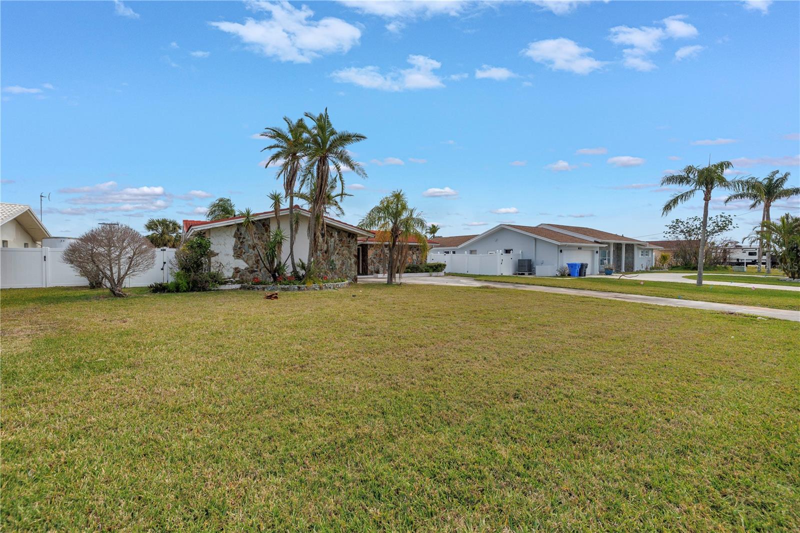 11755 7TH ST E, TREASURE ISLAND, FL, 33706