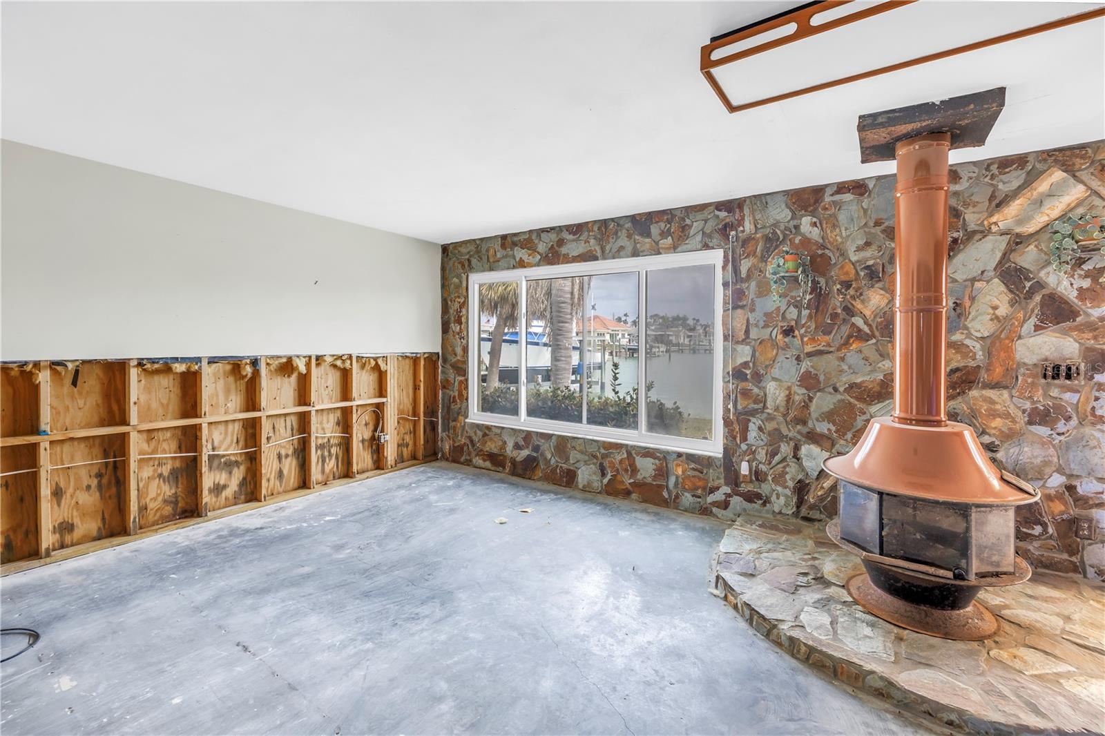 11755 7TH ST E, TREASURE ISLAND, FL, 33706