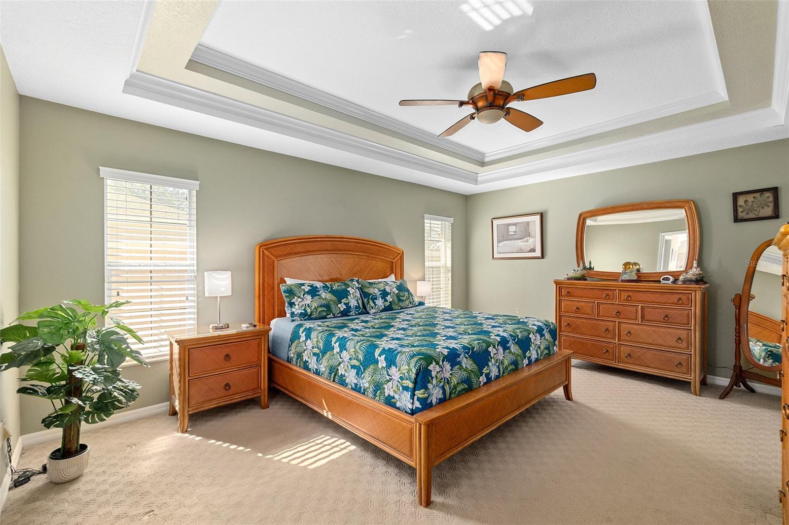 8 ROCKING HORSE DR, PALM COAST, FL, 32164