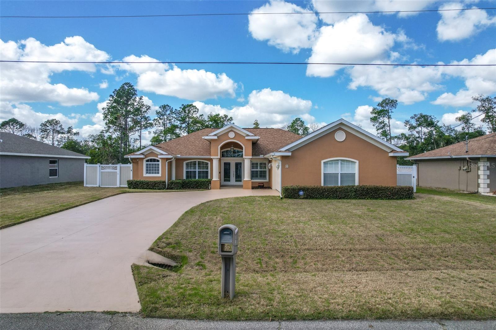 8 ROCKING HORSE DR, PALM COAST, FL, 32164
