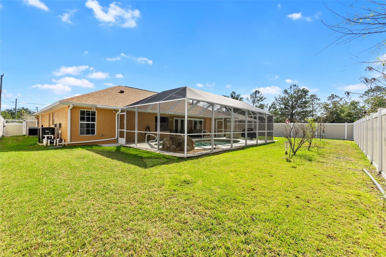 8 ROCKING HORSE DR, PALM COAST, FL, 32164