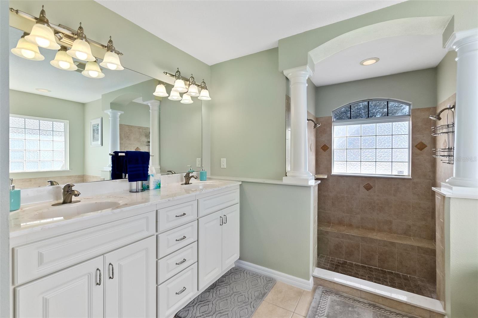 8 ROCKING HORSE DR, PALM COAST, FL, 32164
