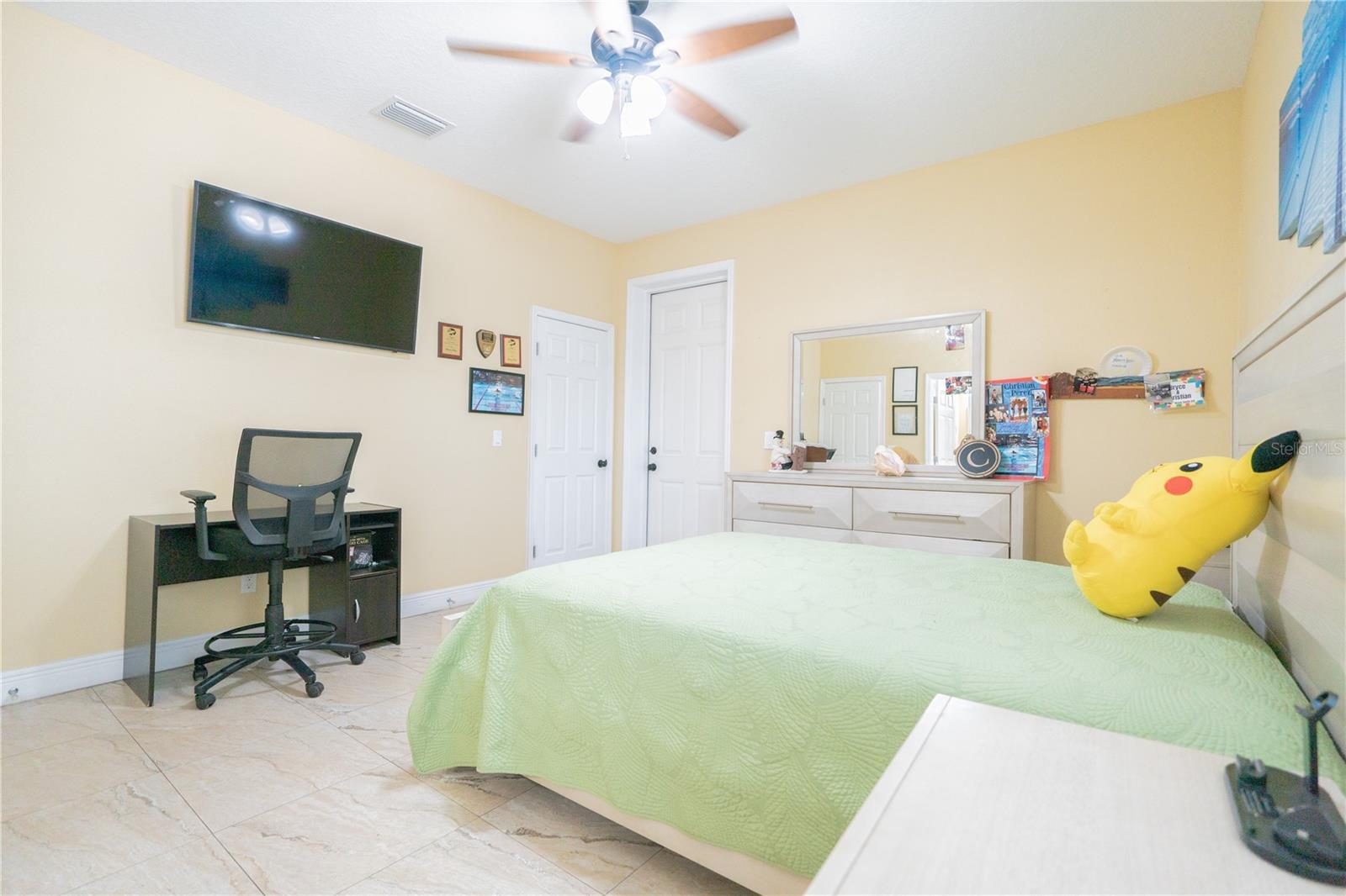 810 W WHATLEY PL, TAMPA, FL, 33604