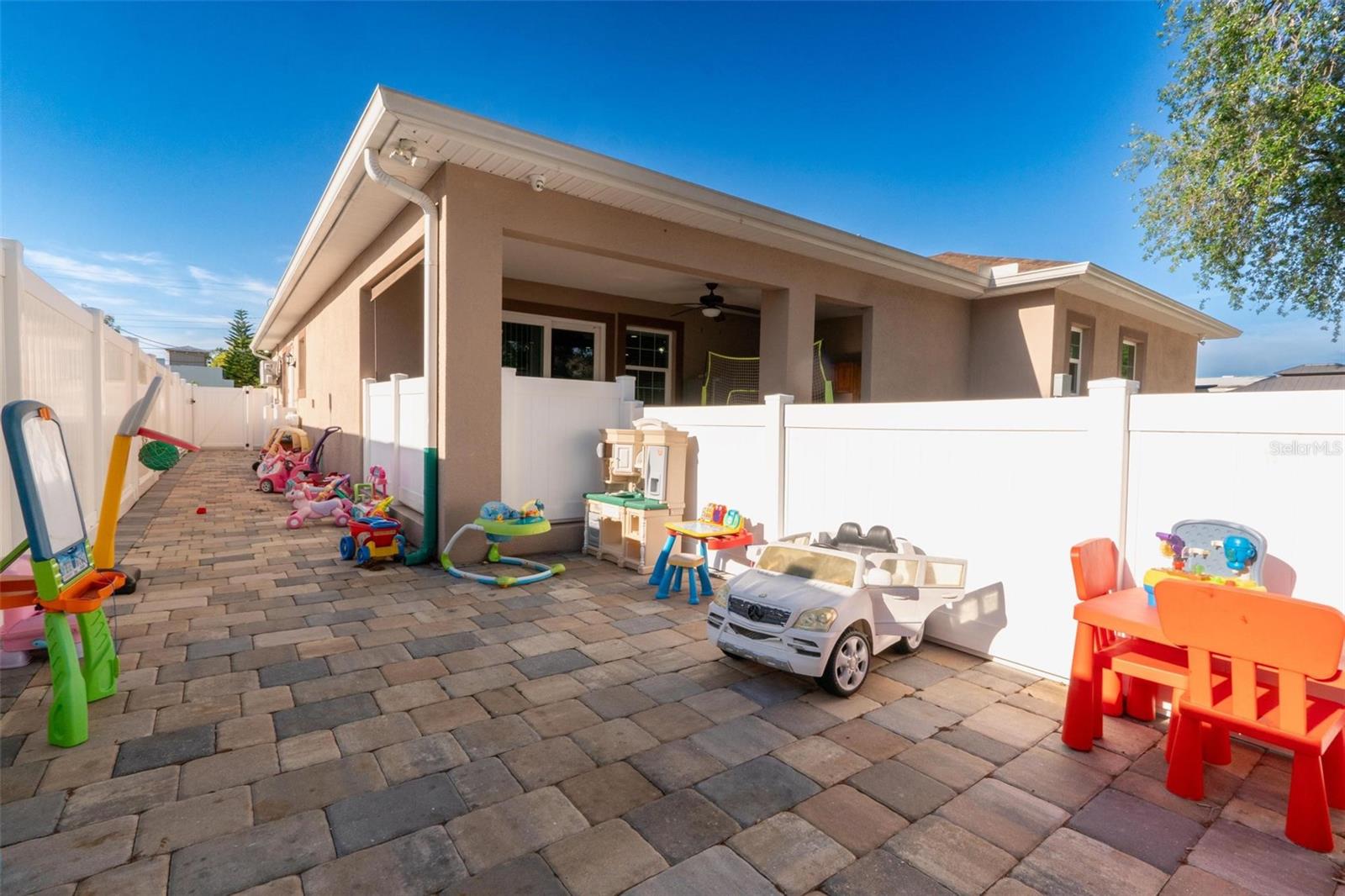 810 W WHATLEY PL, TAMPA, FL, 33604