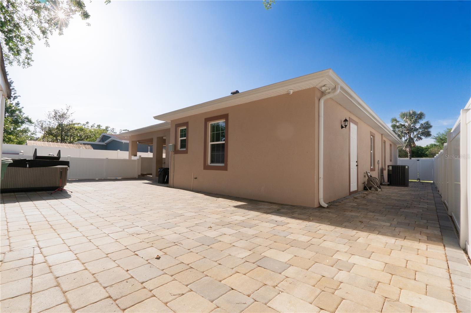 810 W WHATLEY PL, TAMPA, FL, 33604