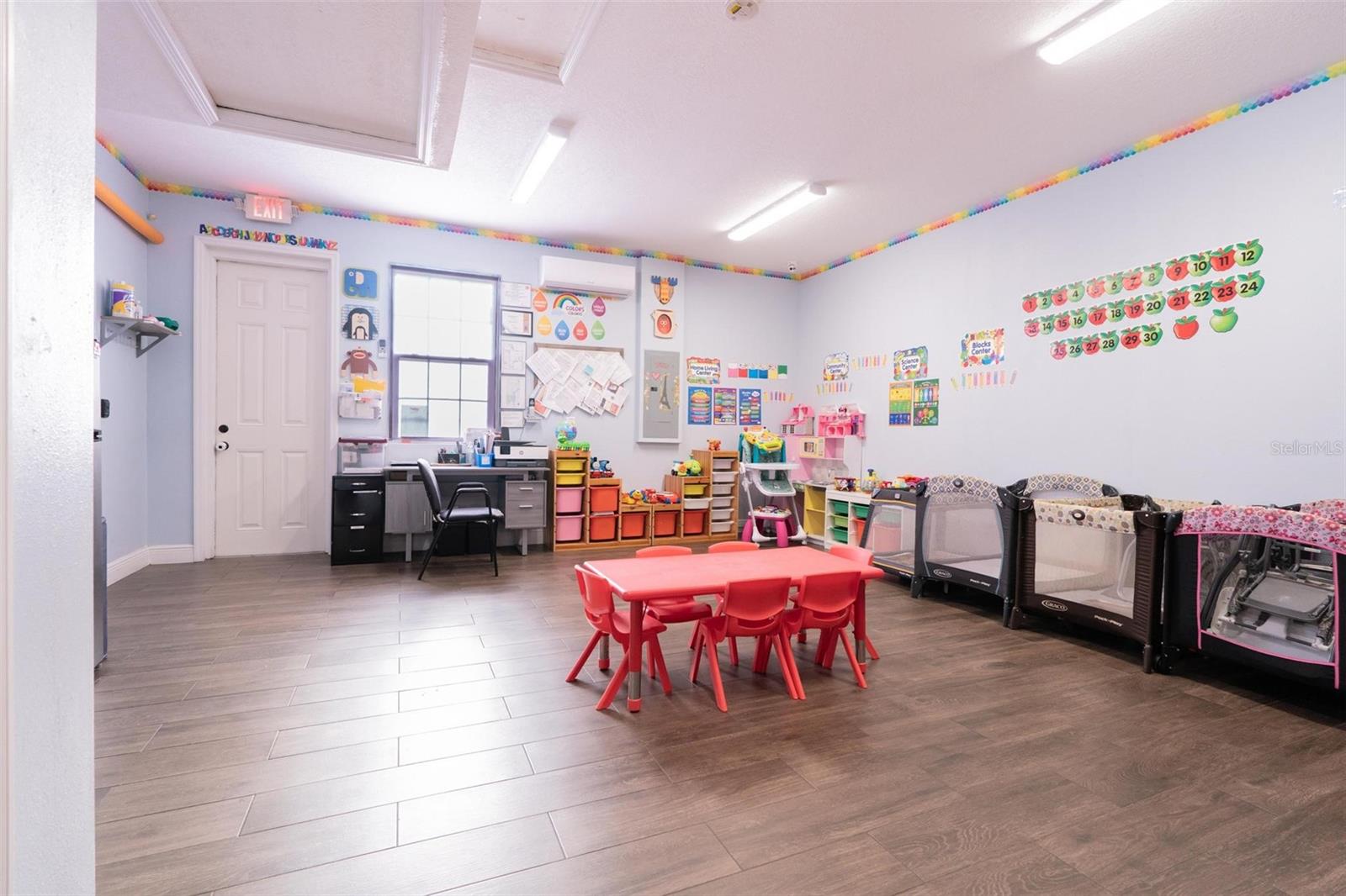 810 W WHATLEY PL, TAMPA, FL, 33604