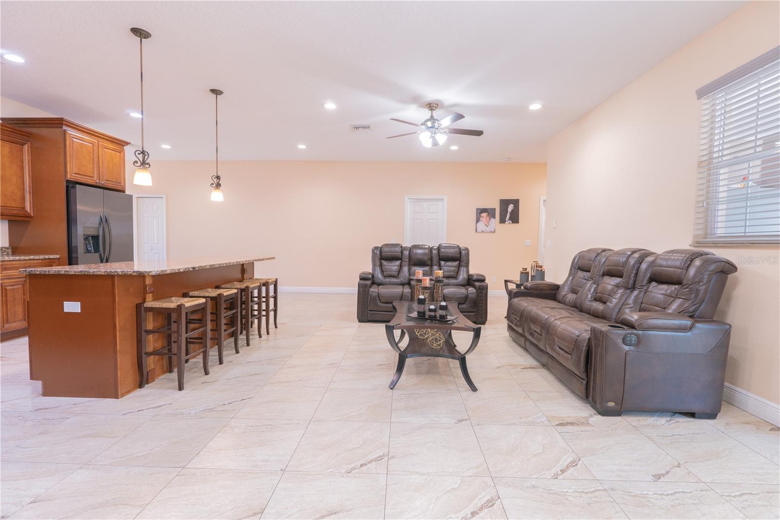 810 W WHATLEY PL, TAMPA, FL, 33604