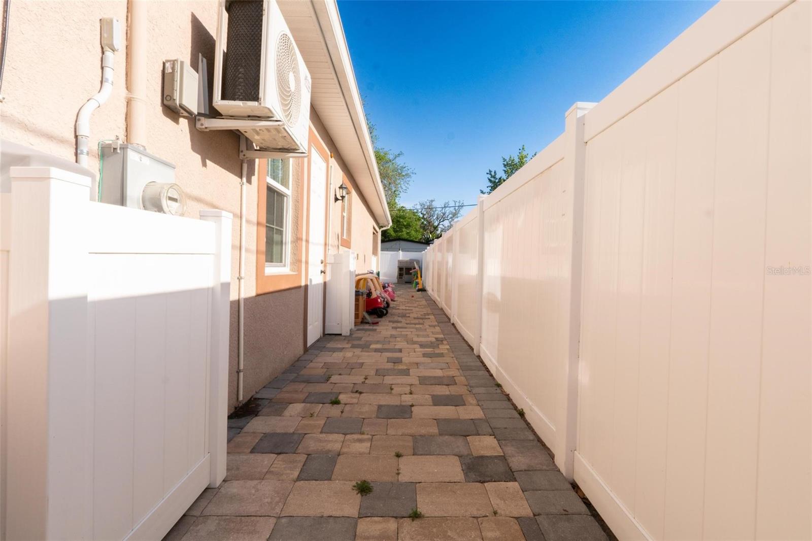 810 W WHATLEY PL, TAMPA, FL, 33604