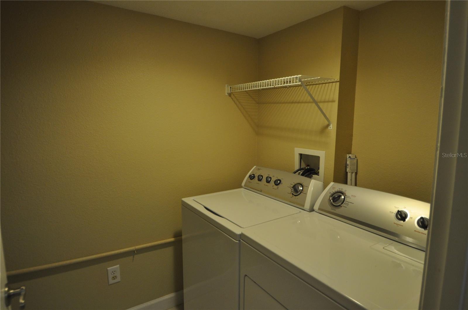 725 CREST PINES DR #412, ORLANDO, FL, 32828