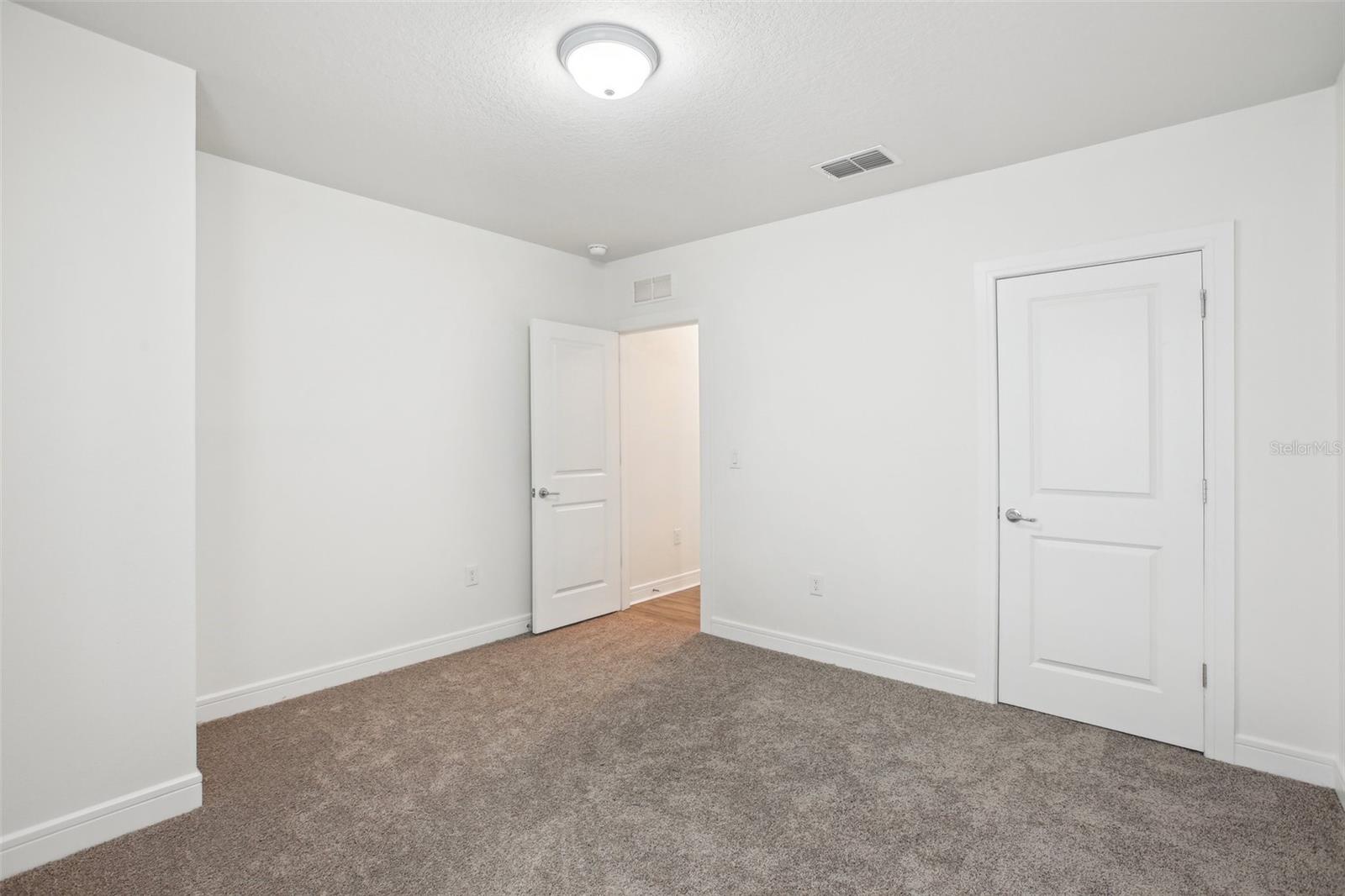 29985 MARQUETTE AVE, WESLEY CHAPEL, FL, 33545