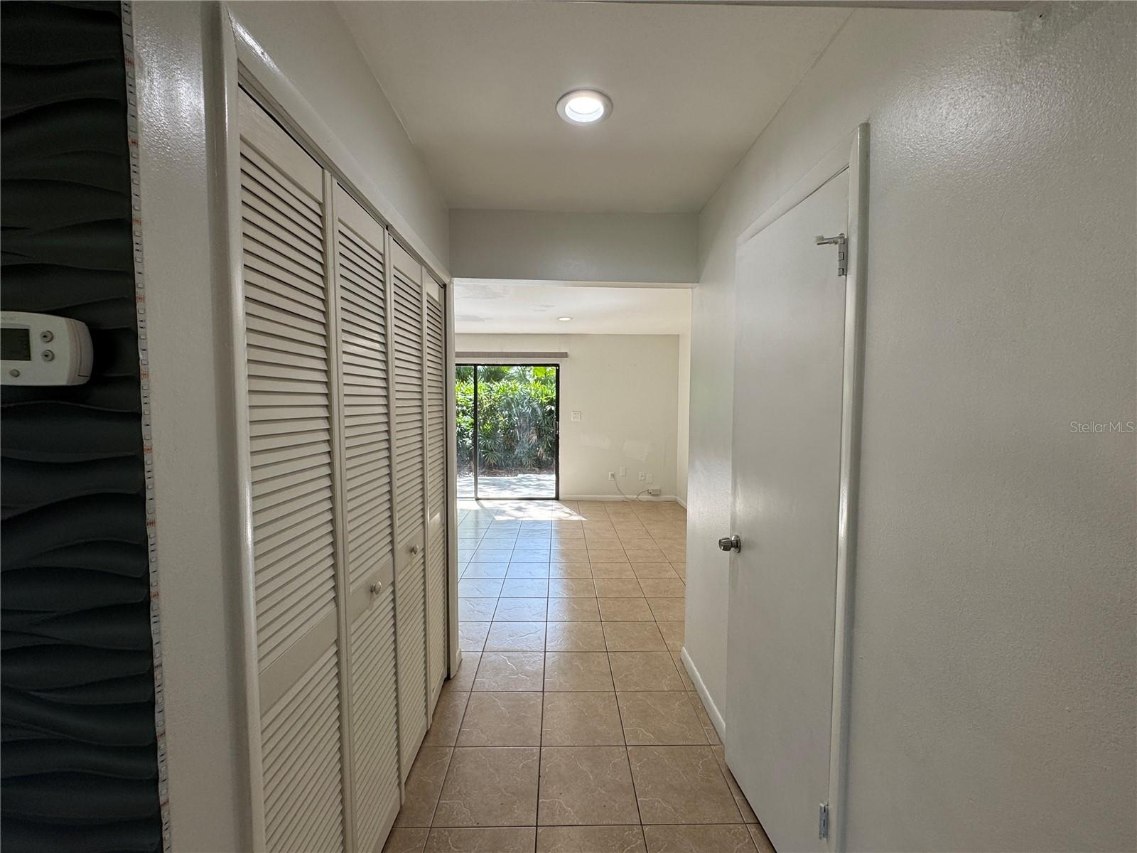 9025 PEBBLE CREEK DR, TAMPA, FL, 33647