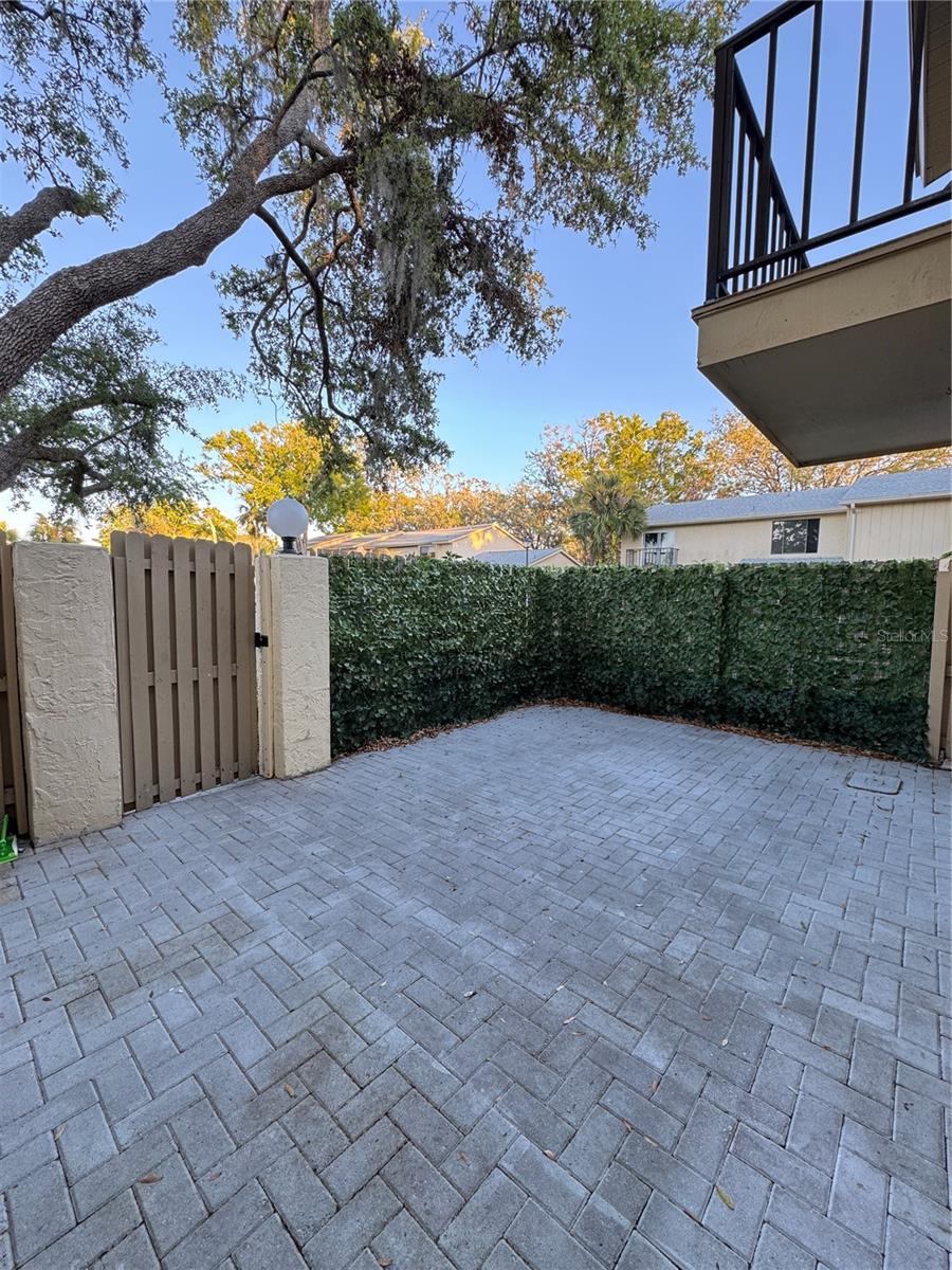 9025 PEBBLE CREEK DR, TAMPA, FL, 33647