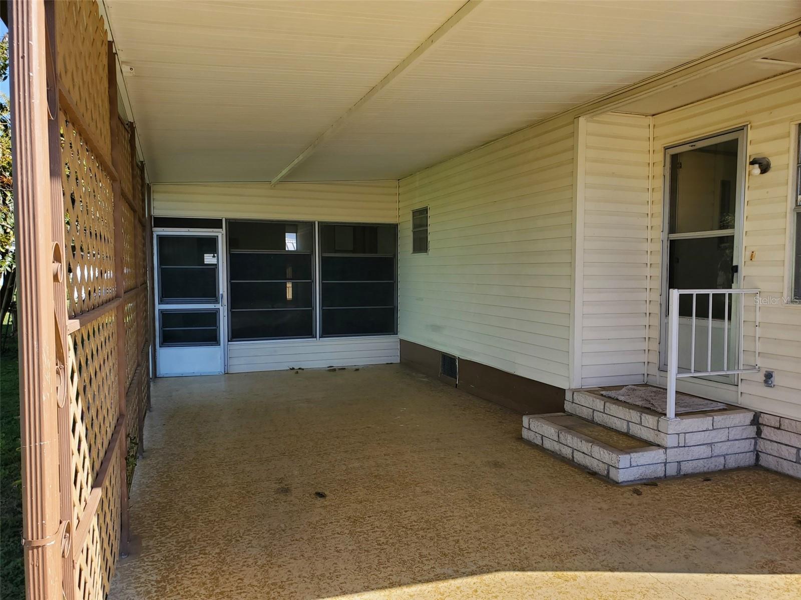 39143 FLORA AVE, ZEPHYRHILLS, FL, 33542