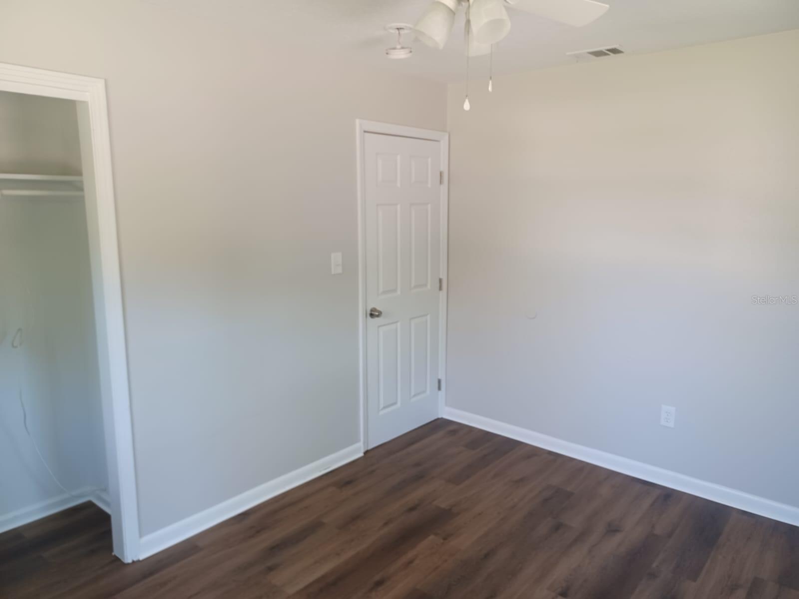 11308 N OAKLEAF AVE, TAMPA, FL, 33612