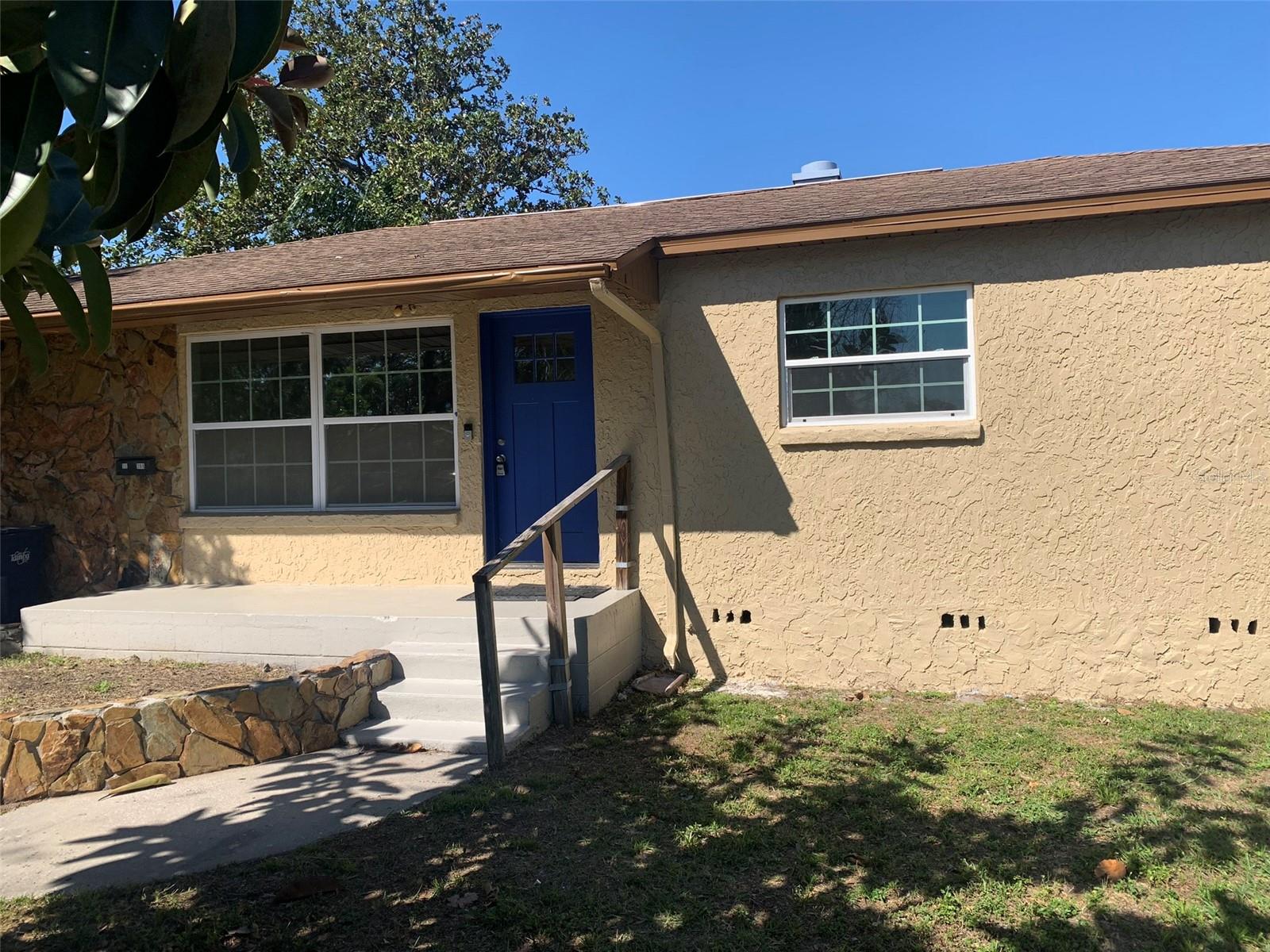 11308 N OAKLEAF AVE, TAMPA, FL, 33612