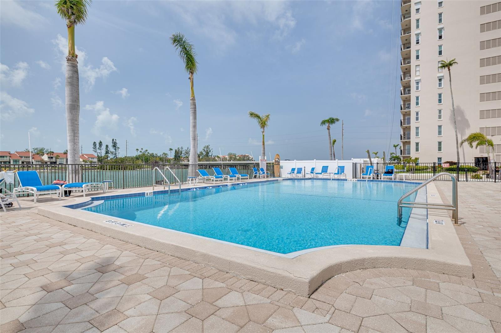 5220 BRITTANY DR S #210, ST PETERSBURG, FL, 33715