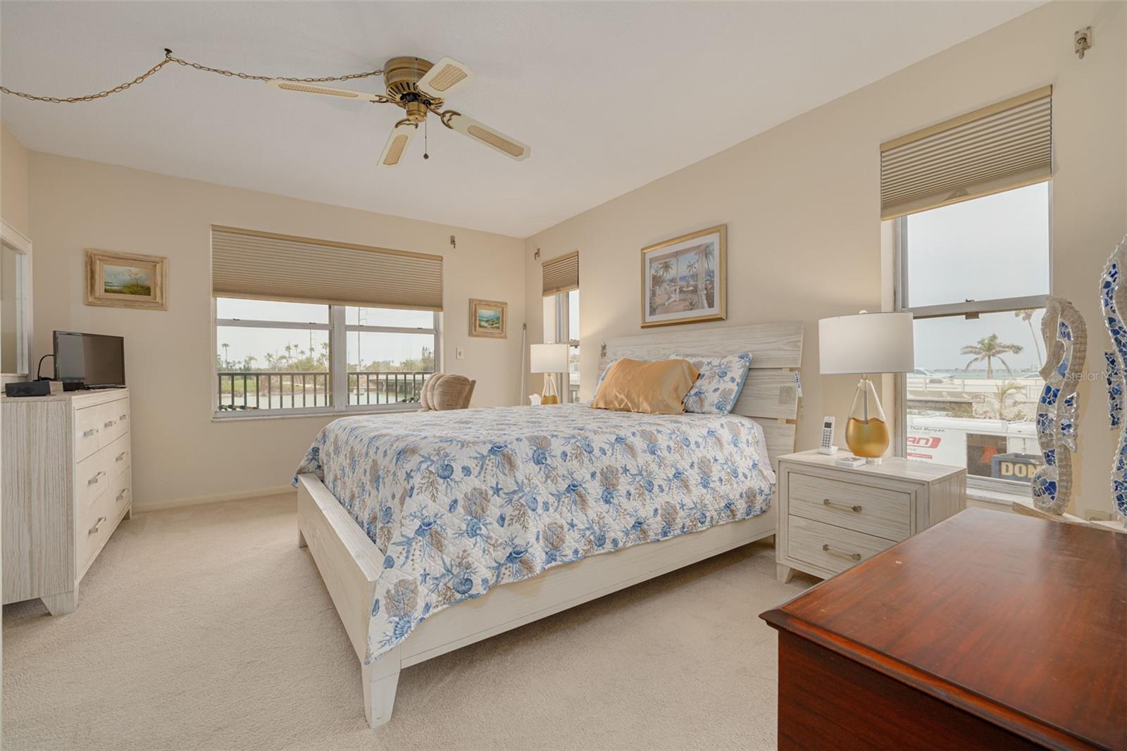 5220 BRITTANY DR S #210, ST PETERSBURG, FL, 33715