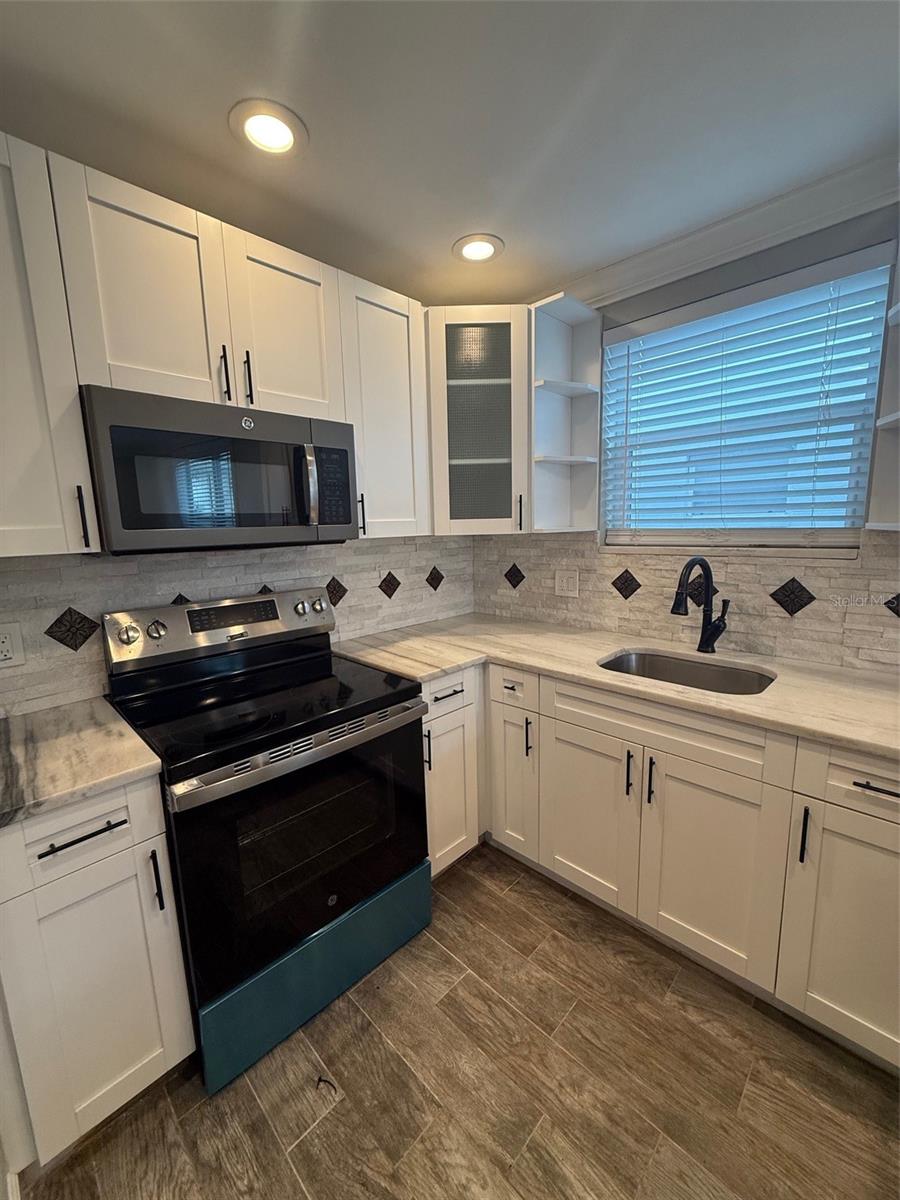 214 COLUMBIA DR #2, TAMPA, FL, 33606
