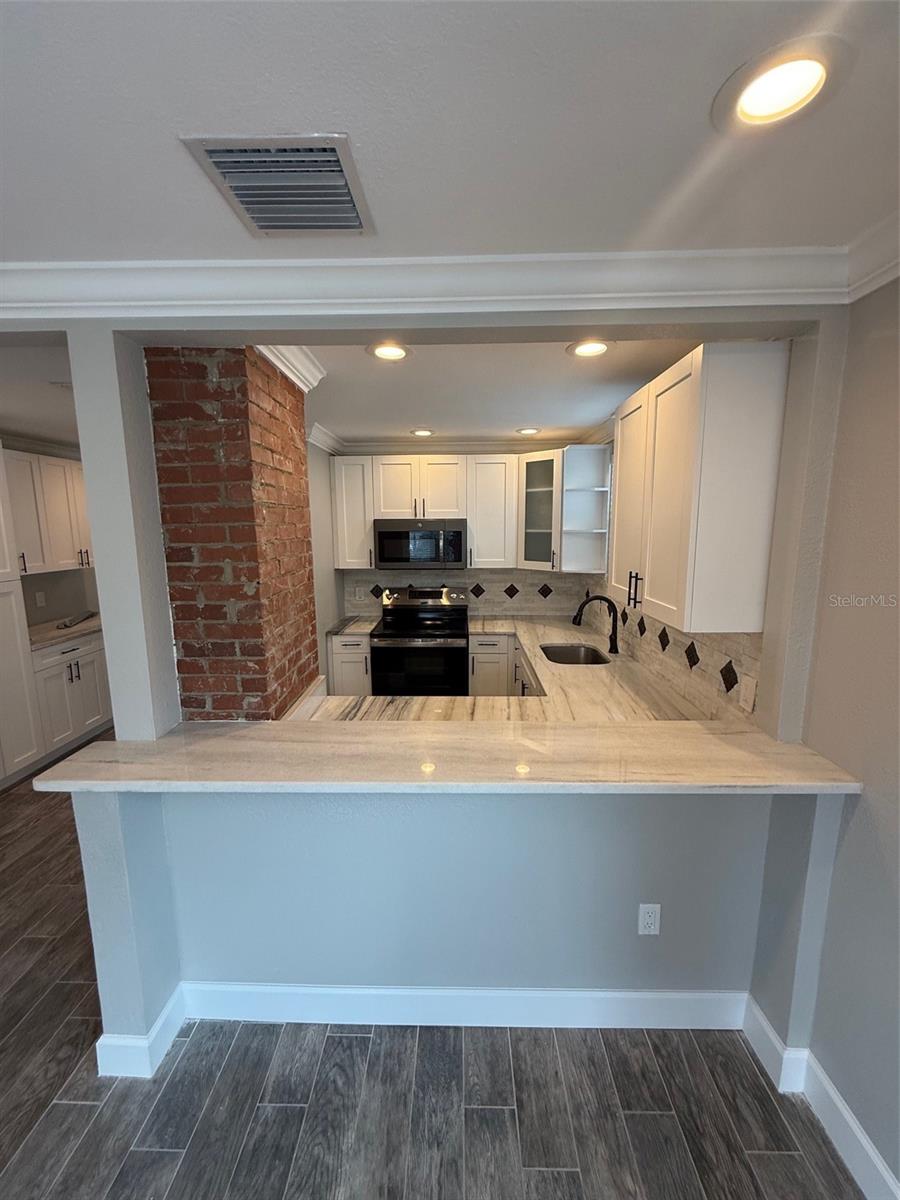 214 COLUMBIA DR #2, TAMPA, FL, 33606