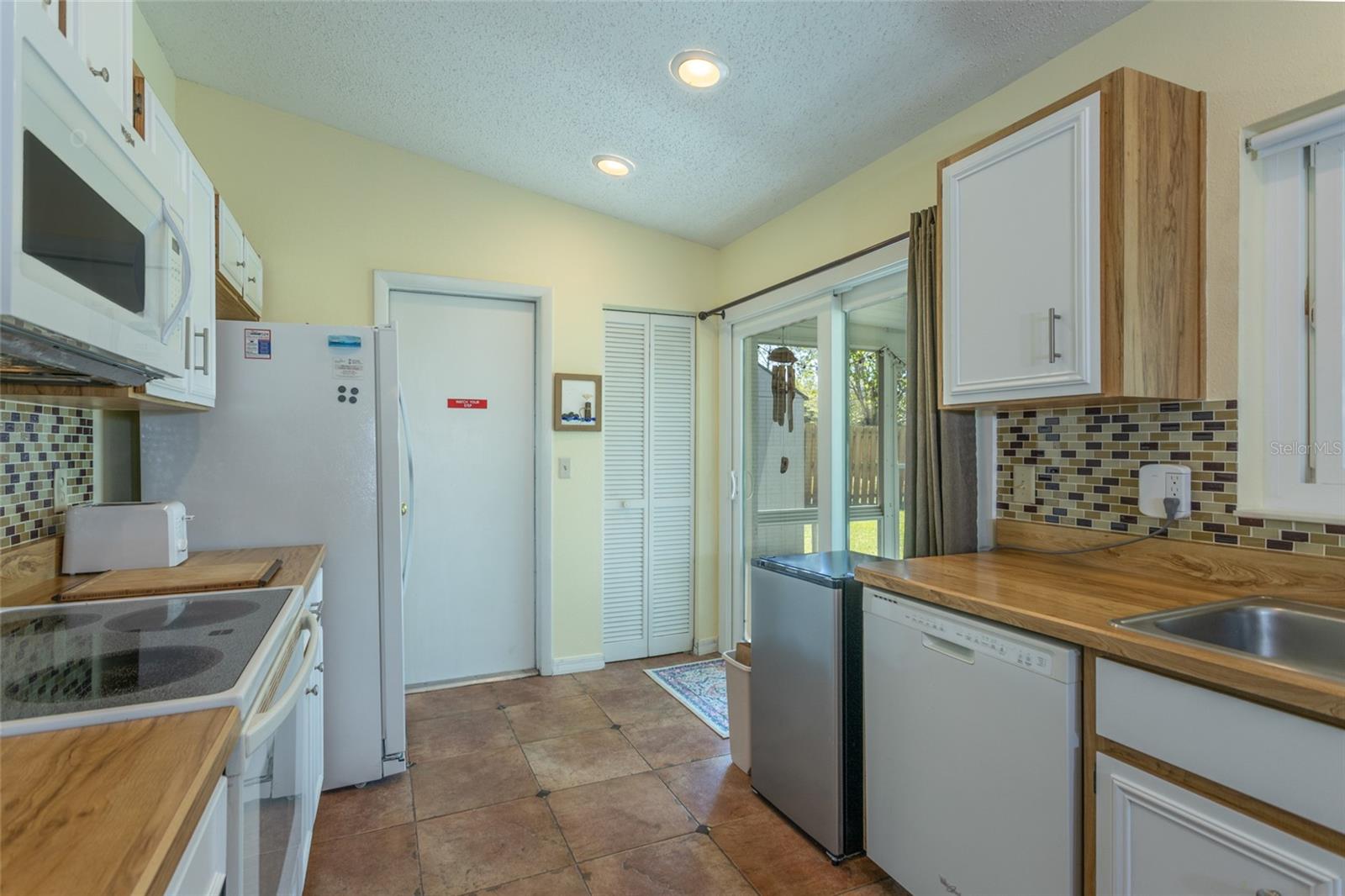18 WHITE FEATHER LN, PALM COAST, FL, 32164