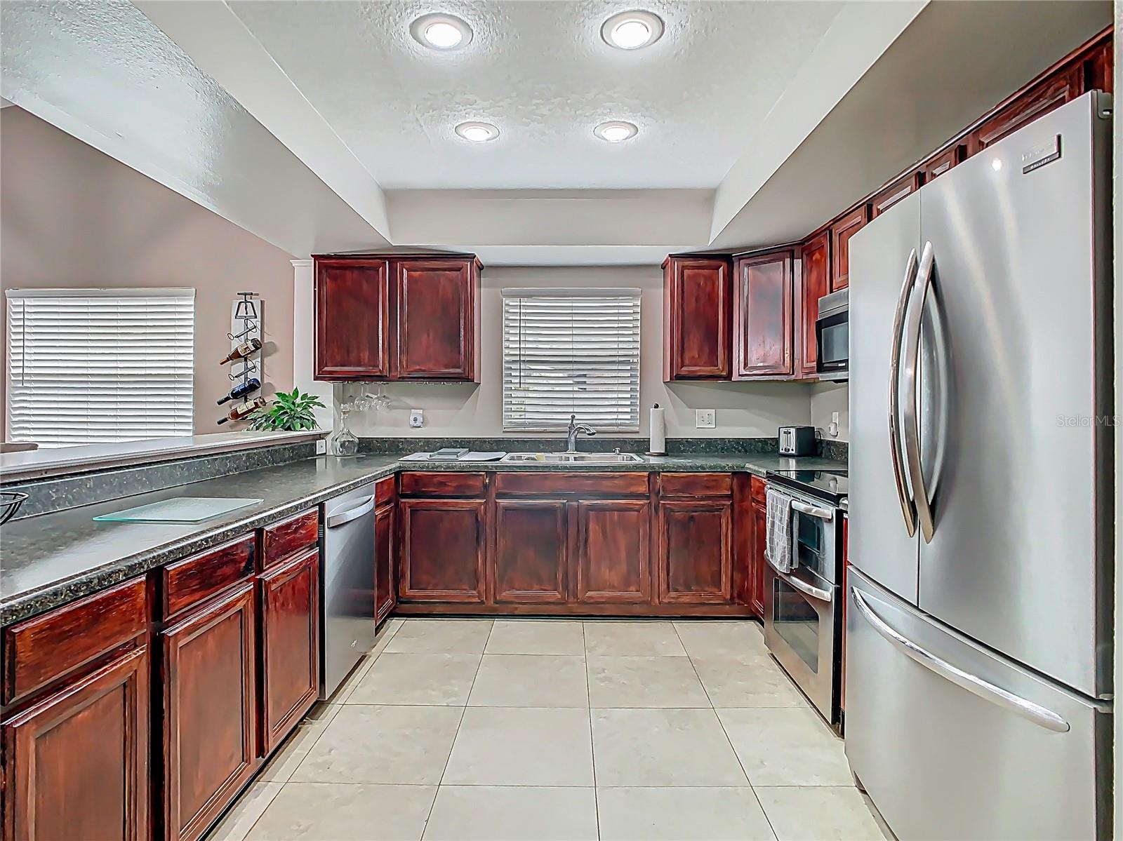 10304 OUT ISLAND DR, TAMPA, FL, 33615