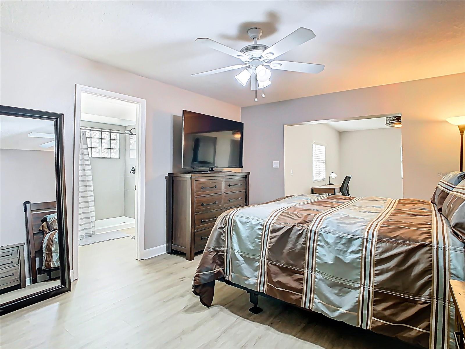 10304 OUT ISLAND DR, TAMPA, FL, 33615