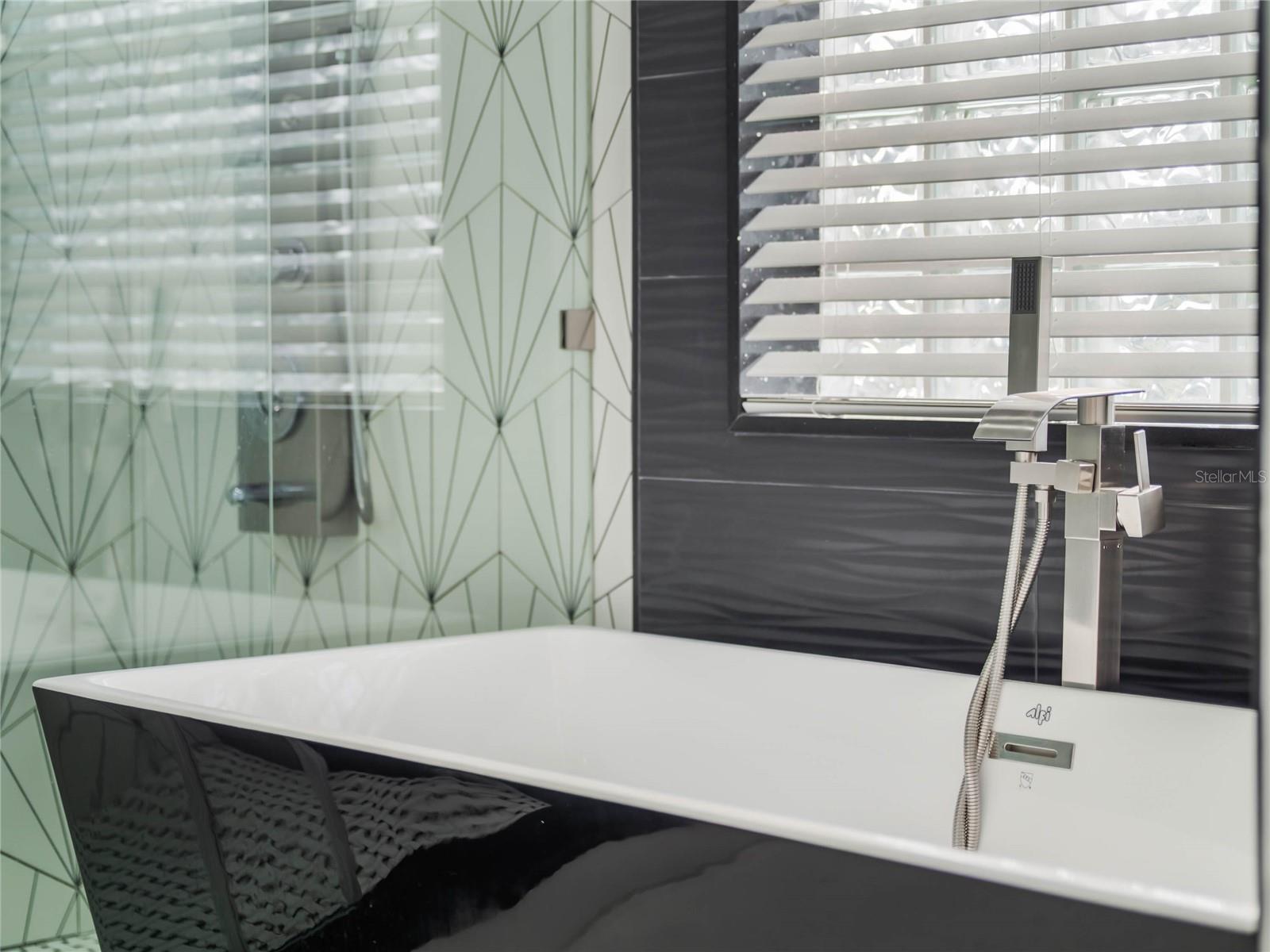 6607 WHISPERING PINES RD, ORLANDO, FL, 32824