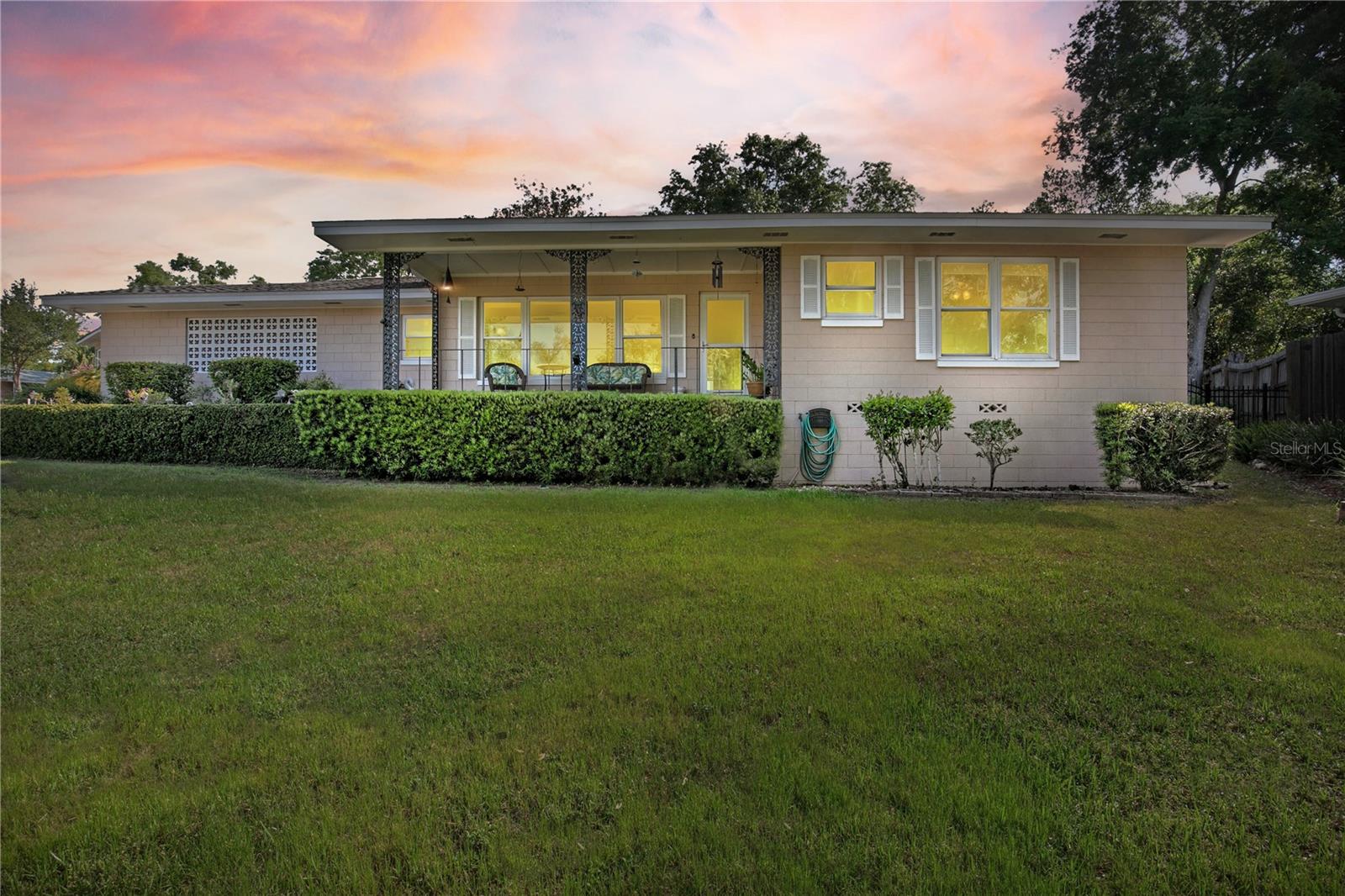2311 SUNSET DR, EUSTIS, FL, 32726