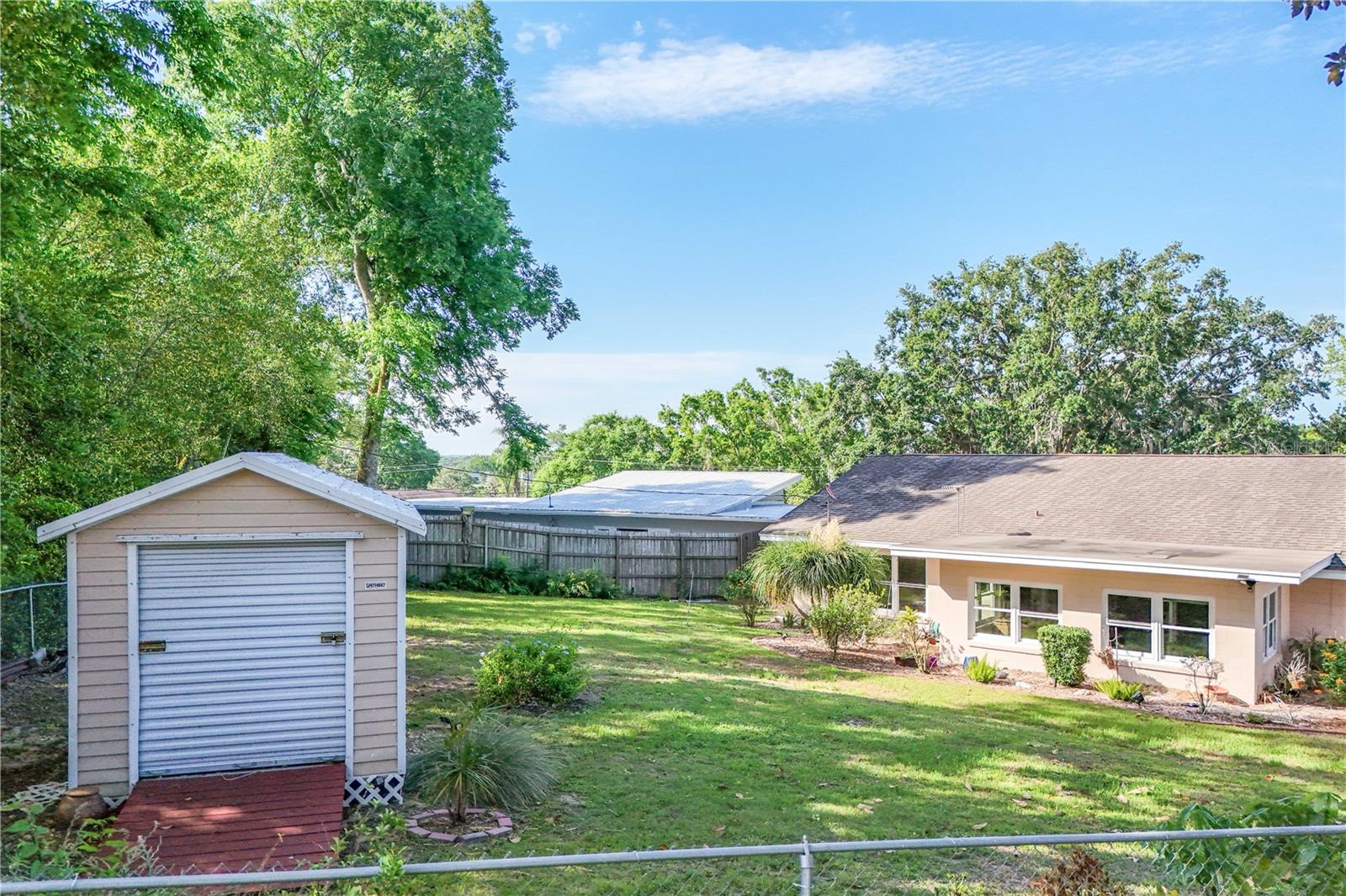 2311 SUNSET DR, EUSTIS, FL, 32726