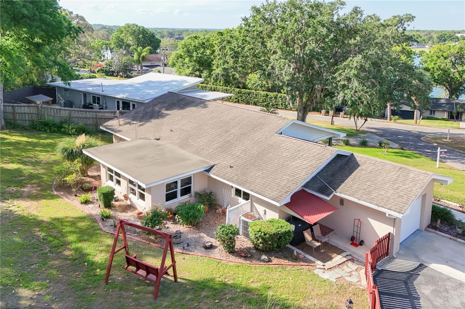 2311 SUNSET DR, EUSTIS, FL, 32726