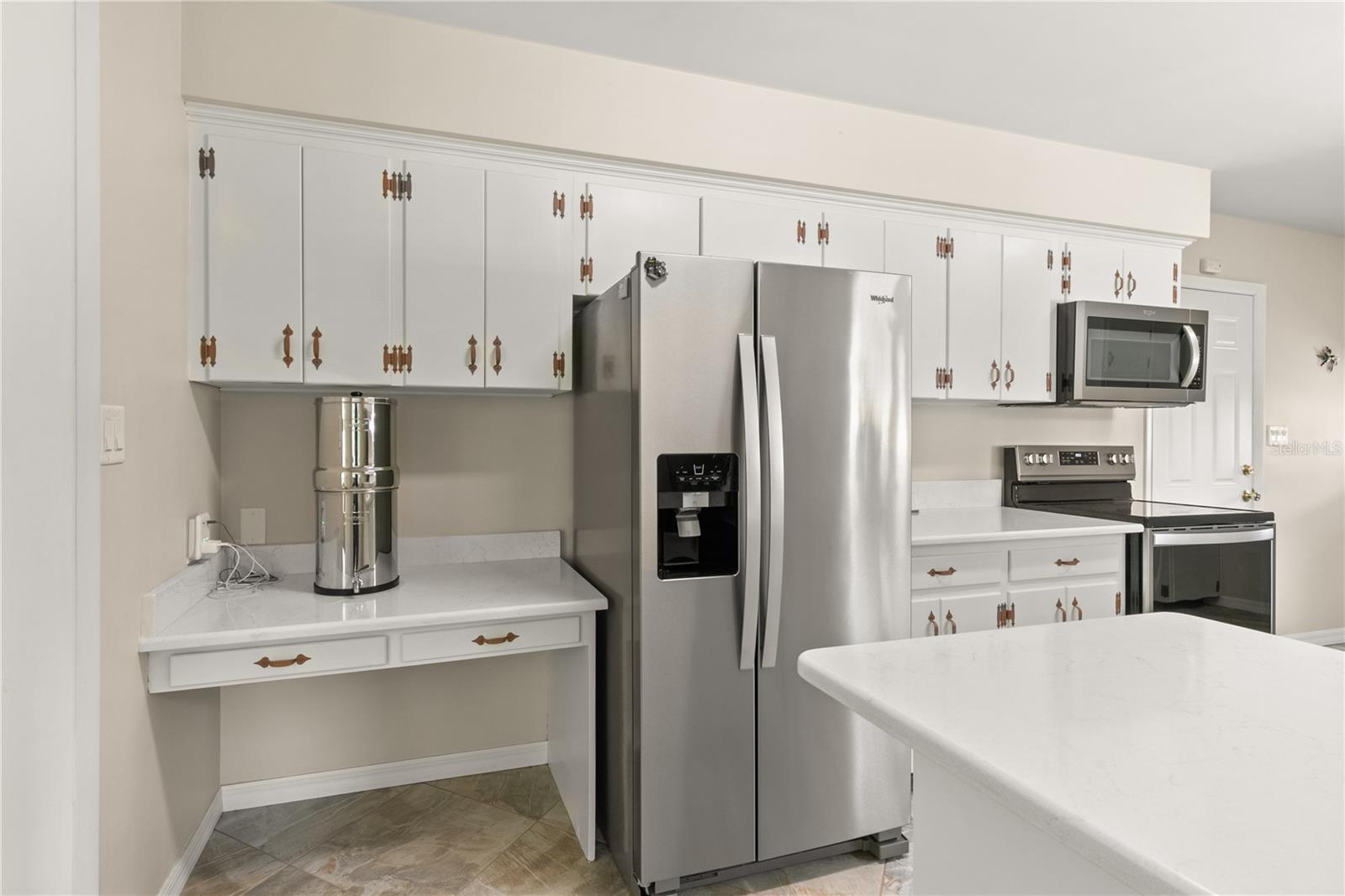2311 SUNSET DR, EUSTIS, FL, 32726
