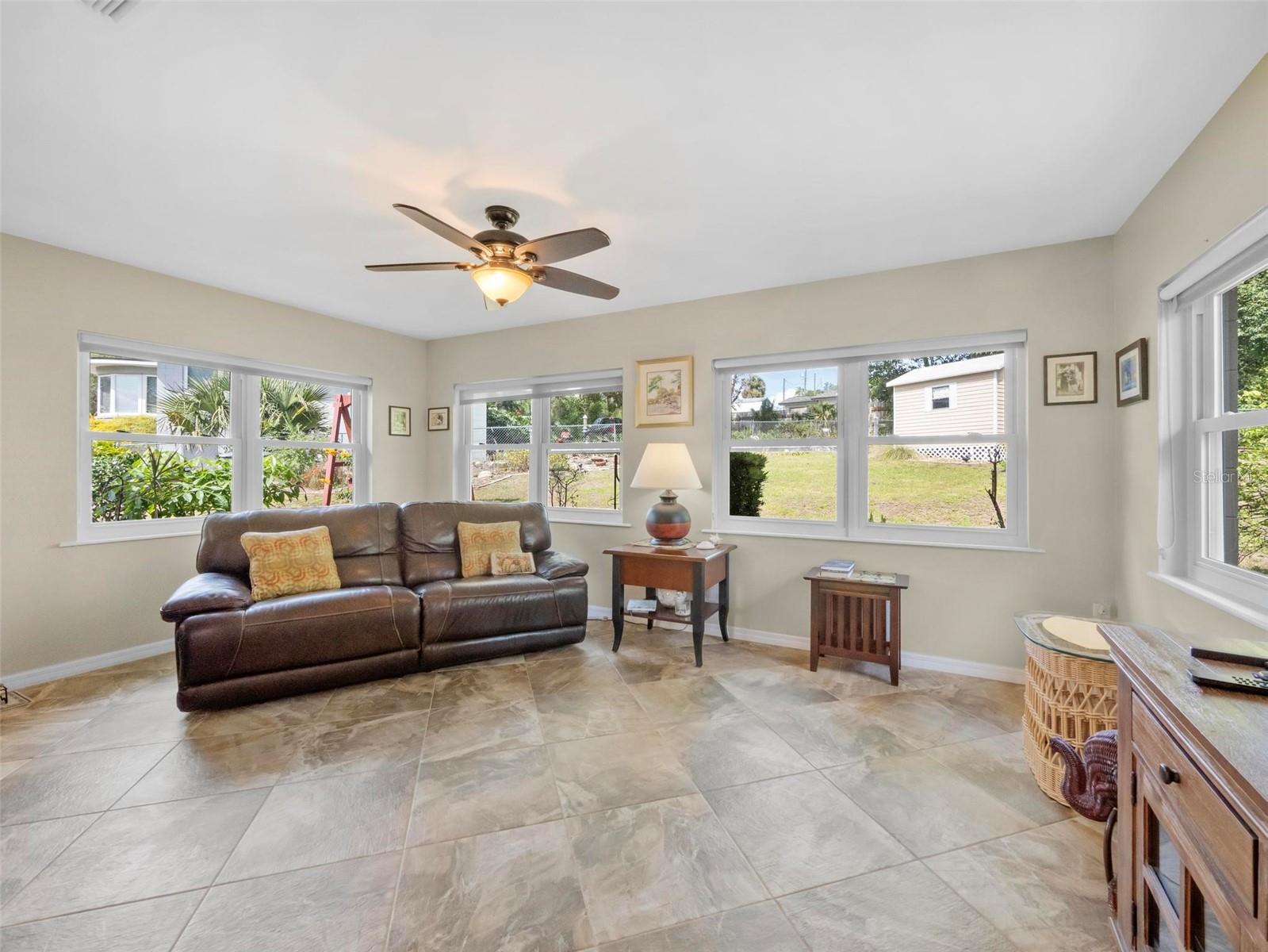 2311 SUNSET DR, EUSTIS, FL, 32726