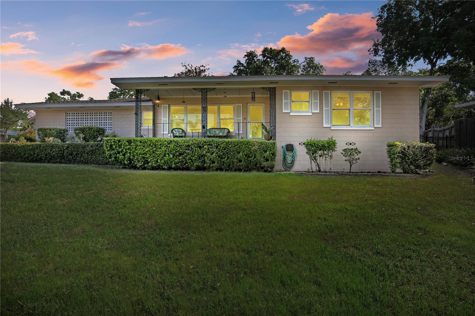 2311 SUNSET DR, EUSTIS, FL, 32726