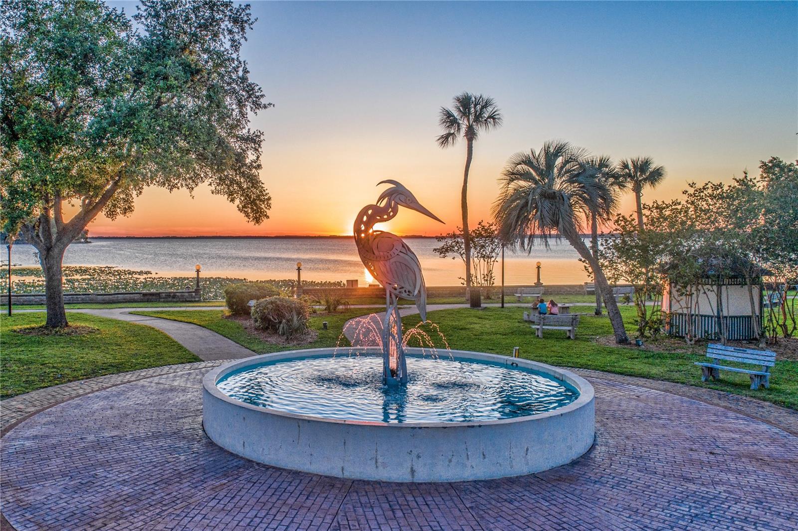 2311 SUNSET DR, EUSTIS, FL, 32726