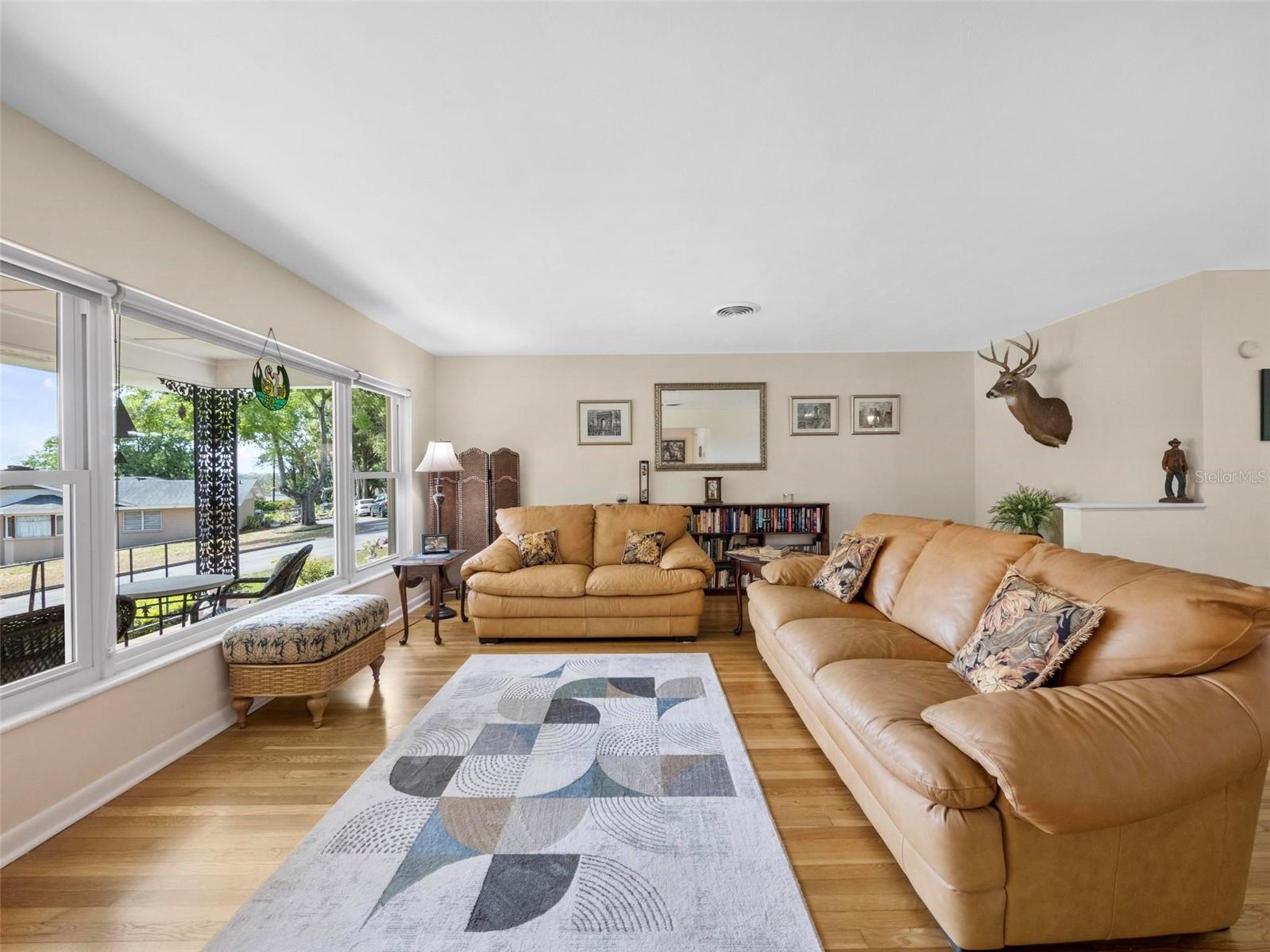 2311 SUNSET DR, EUSTIS, FL, 32726